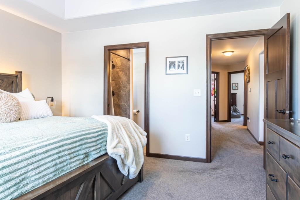 320 N 36TH AVENUE, Wausau, Wisconsin 54401, 5 Bedrooms Bedrooms, ,3 BathroomsBathrooms,Residential,For Sale,320 N 36TH AVENUE,22600487