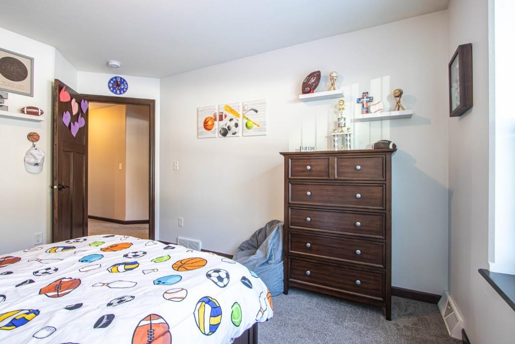 320 N 36TH AVENUE, Wausau, Wisconsin 54401, 5 Bedrooms Bedrooms, ,3 BathroomsBathrooms,Residential,For Sale,320 N 36TH AVENUE,22600487