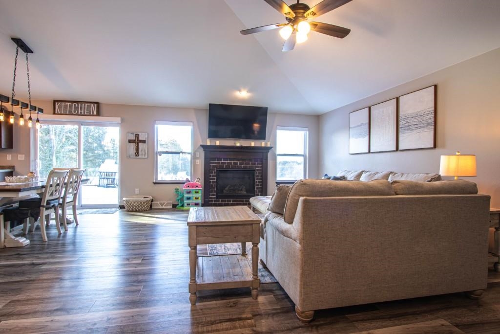 320 N 36TH AVENUE, Wausau, Wisconsin 54401, 5 Bedrooms Bedrooms, ,3 BathroomsBathrooms,Residential,For Sale,320 N 36TH AVENUE,22600487