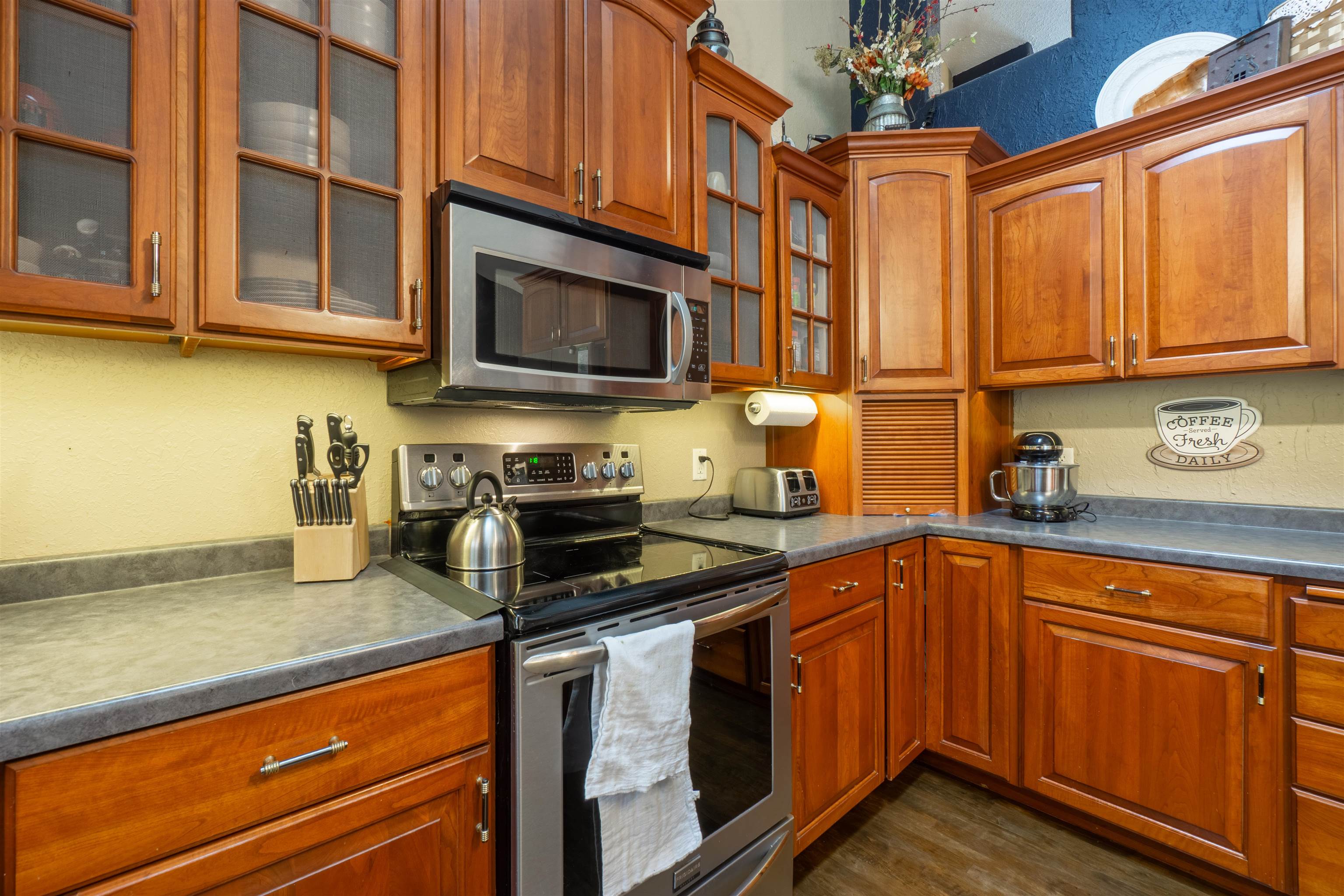 1955 TERREBONNE DRIVE, Kronenwetter, Wisconsin 54455, 3 Bedrooms Bedrooms, ,2 BathroomsBathrooms,Residential,For Sale,1955 TERREBONNE DRIVE,22600489