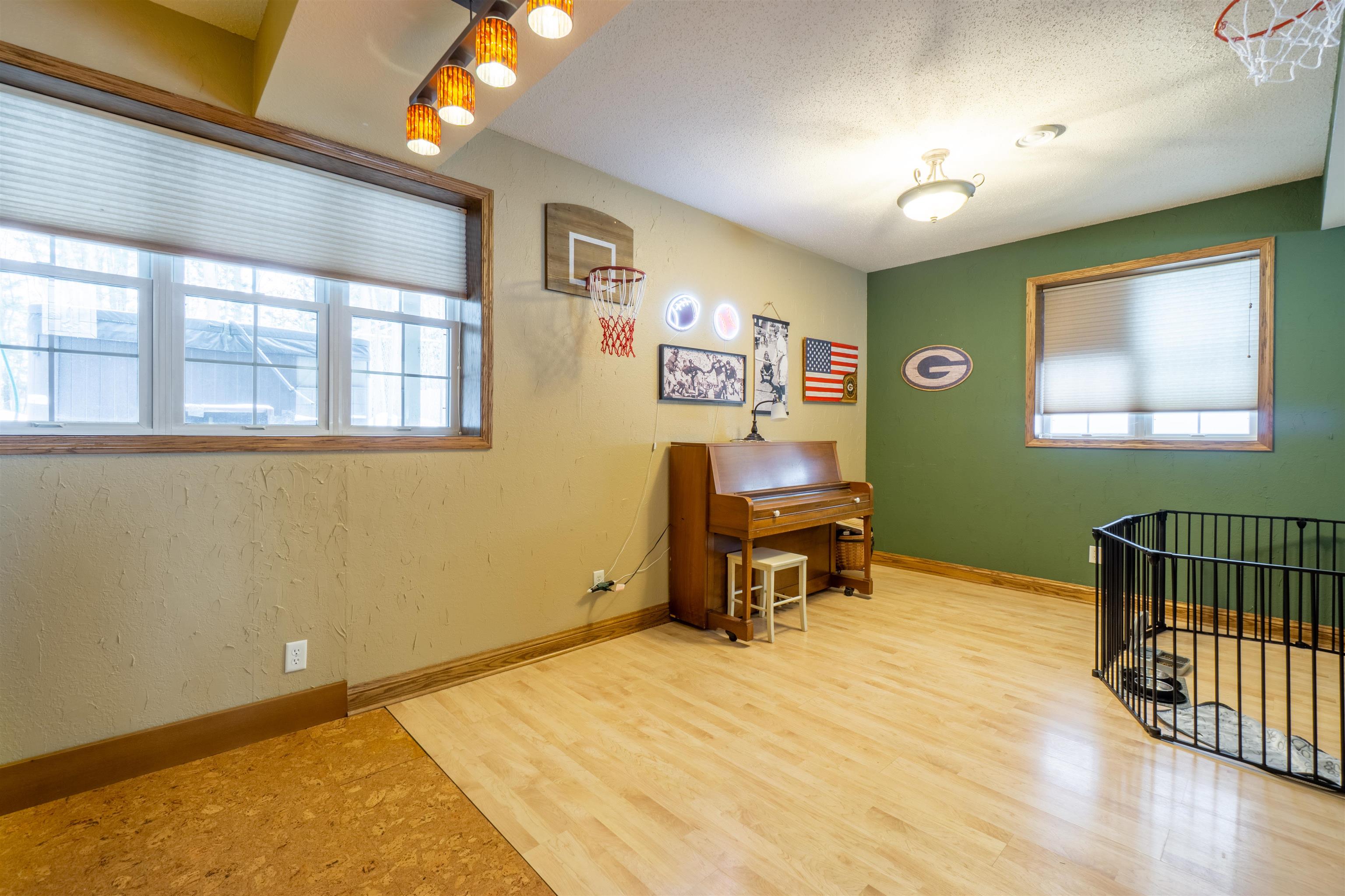 1955 TERREBONNE DRIVE, Kronenwetter, Wisconsin 54455, 3 Bedrooms Bedrooms, ,2 BathroomsBathrooms,Residential,For Sale,1955 TERREBONNE DRIVE,22600489
