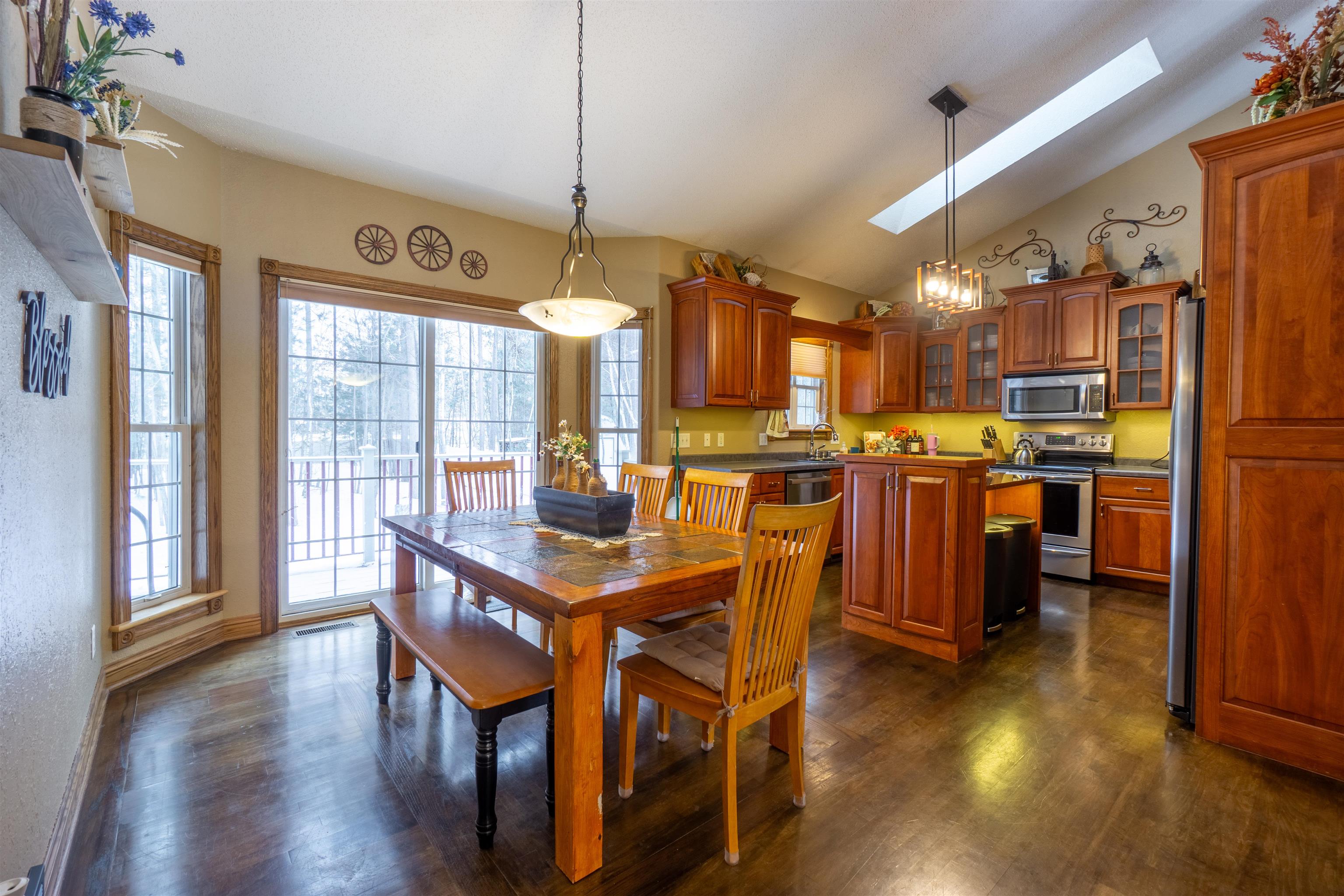 1955 TERREBONNE DRIVE, Kronenwetter, Wisconsin 54455, 3 Bedrooms Bedrooms, ,2 BathroomsBathrooms,Residential,For Sale,1955 TERREBONNE DRIVE,22600489