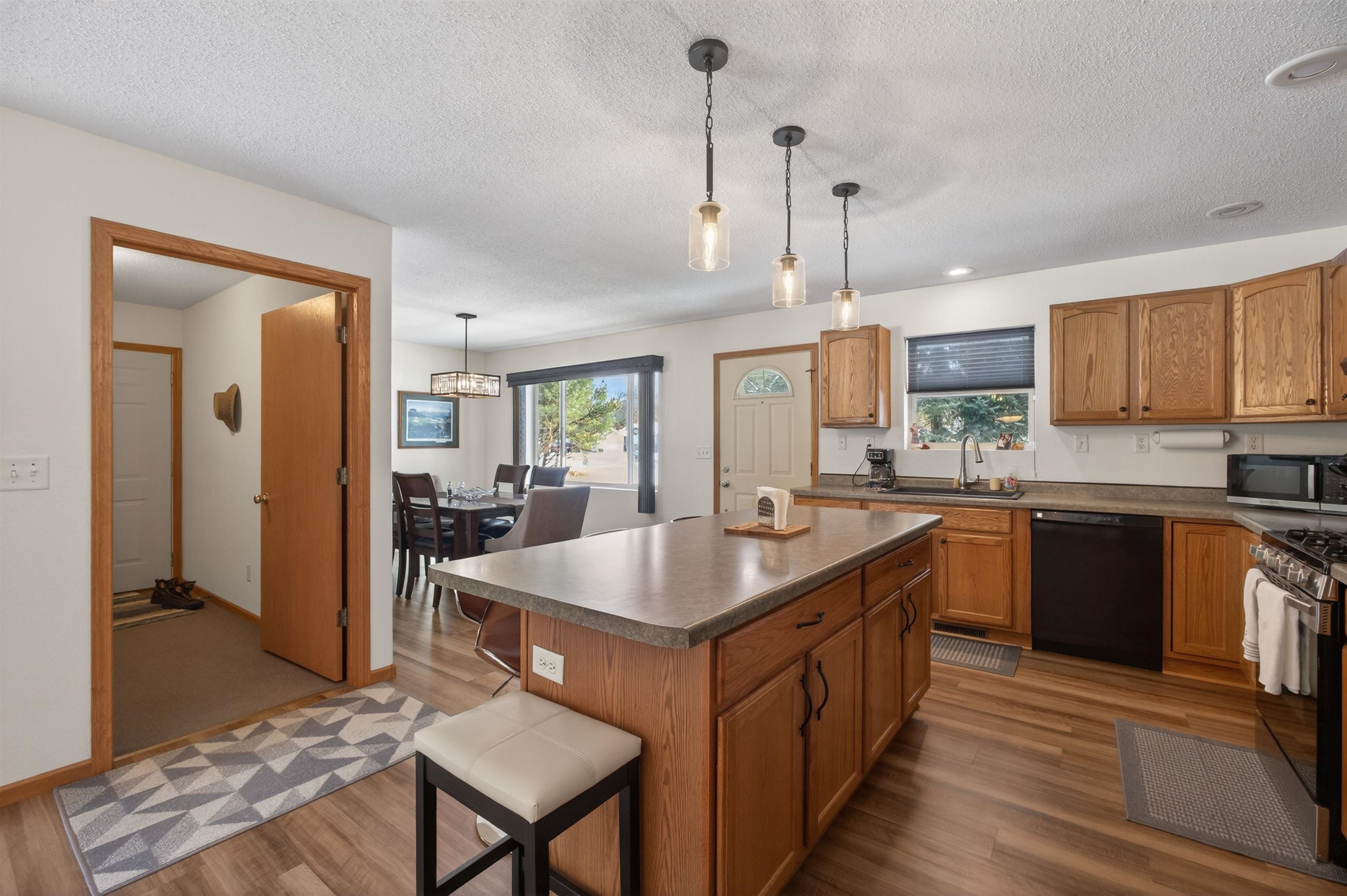 3310 87TH STREET SOUTH, Wisconsin Rapids, Wisconsin 54494, 3 Bedrooms Bedrooms, ,3 BathroomsBathrooms,Residential,For Sale,3310 87TH STREET SOUTH,22600491