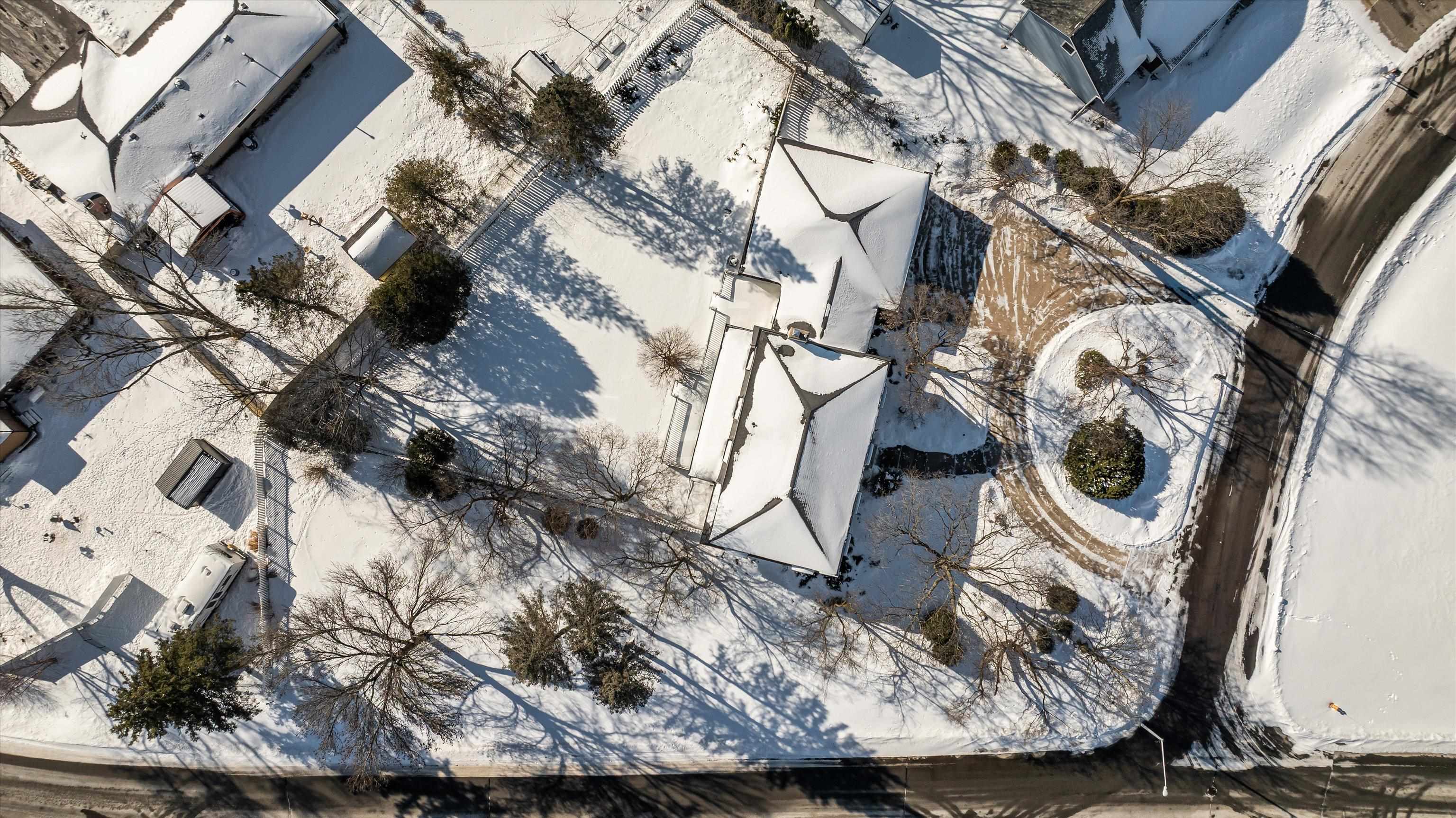 1002 W BLODGETT STREET, Marshfield, Wisconsin 54449, 4 Bedrooms Bedrooms, ,3 BathroomsBathrooms,Residential,For Sale,1002 W BLODGETT STREET,22600499