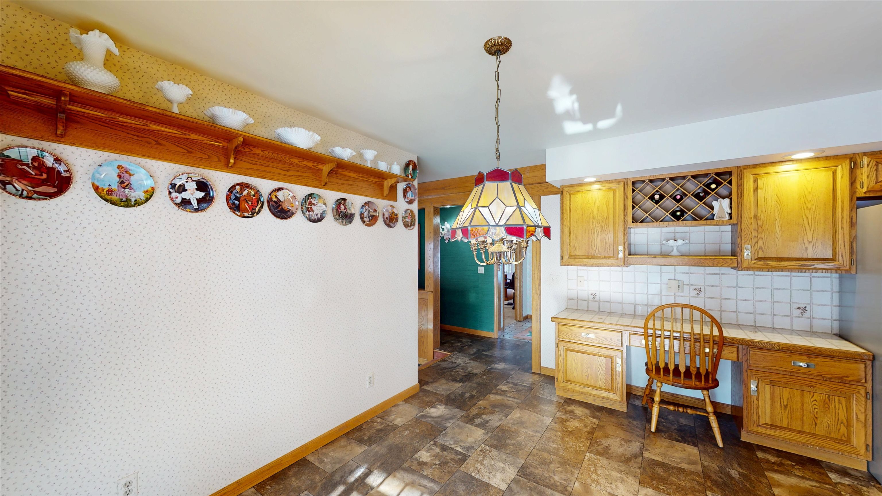 1002 W BLODGETT STREET, Marshfield, Wisconsin 54449, 4 Bedrooms Bedrooms, ,3 BathroomsBathrooms,Residential,For Sale,1002 W BLODGETT STREET,22600499