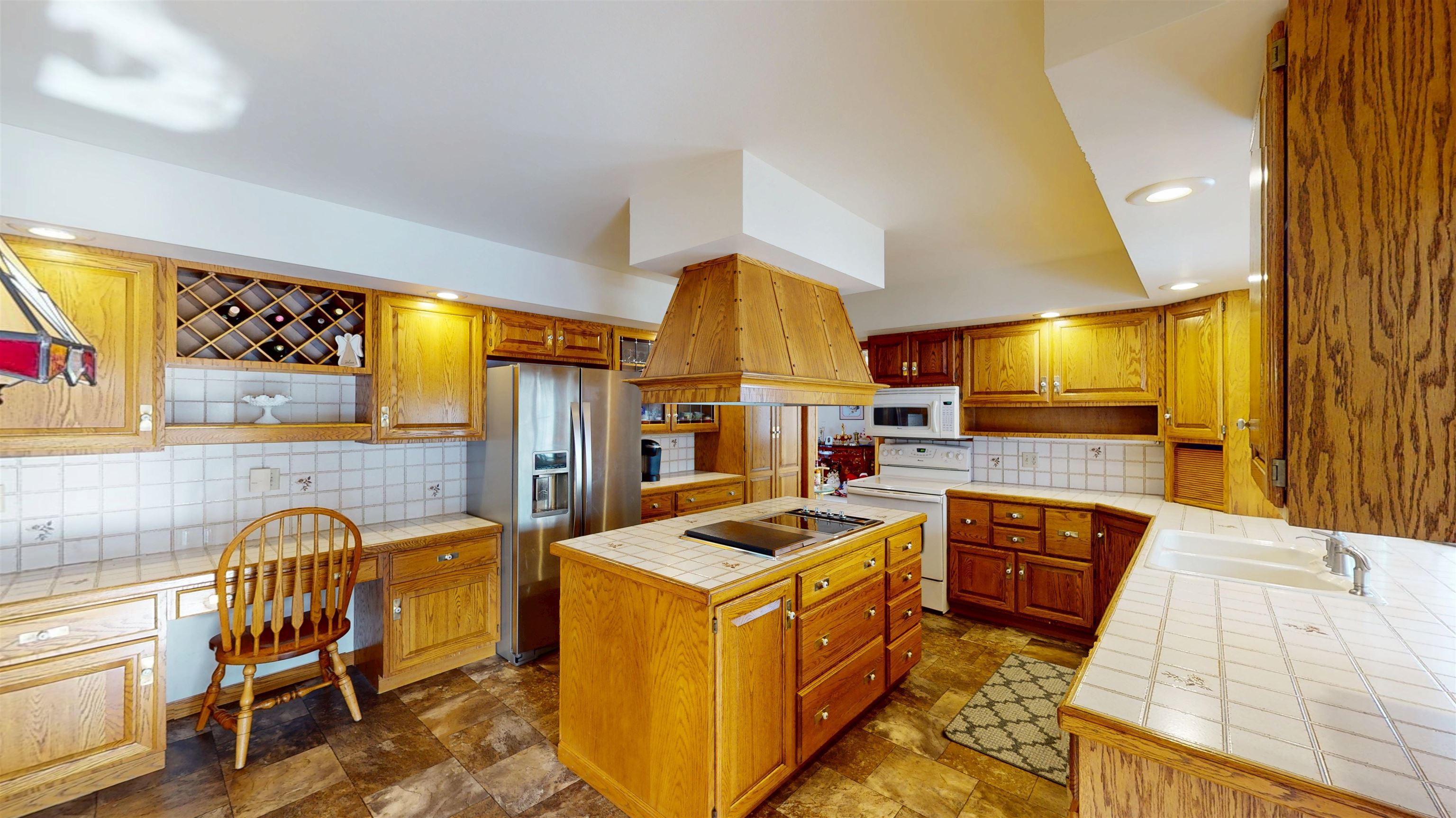 1002 W BLODGETT STREET, Marshfield, Wisconsin 54449, 4 Bedrooms Bedrooms, ,3 BathroomsBathrooms,Residential,For Sale,1002 W BLODGETT STREET,22600499