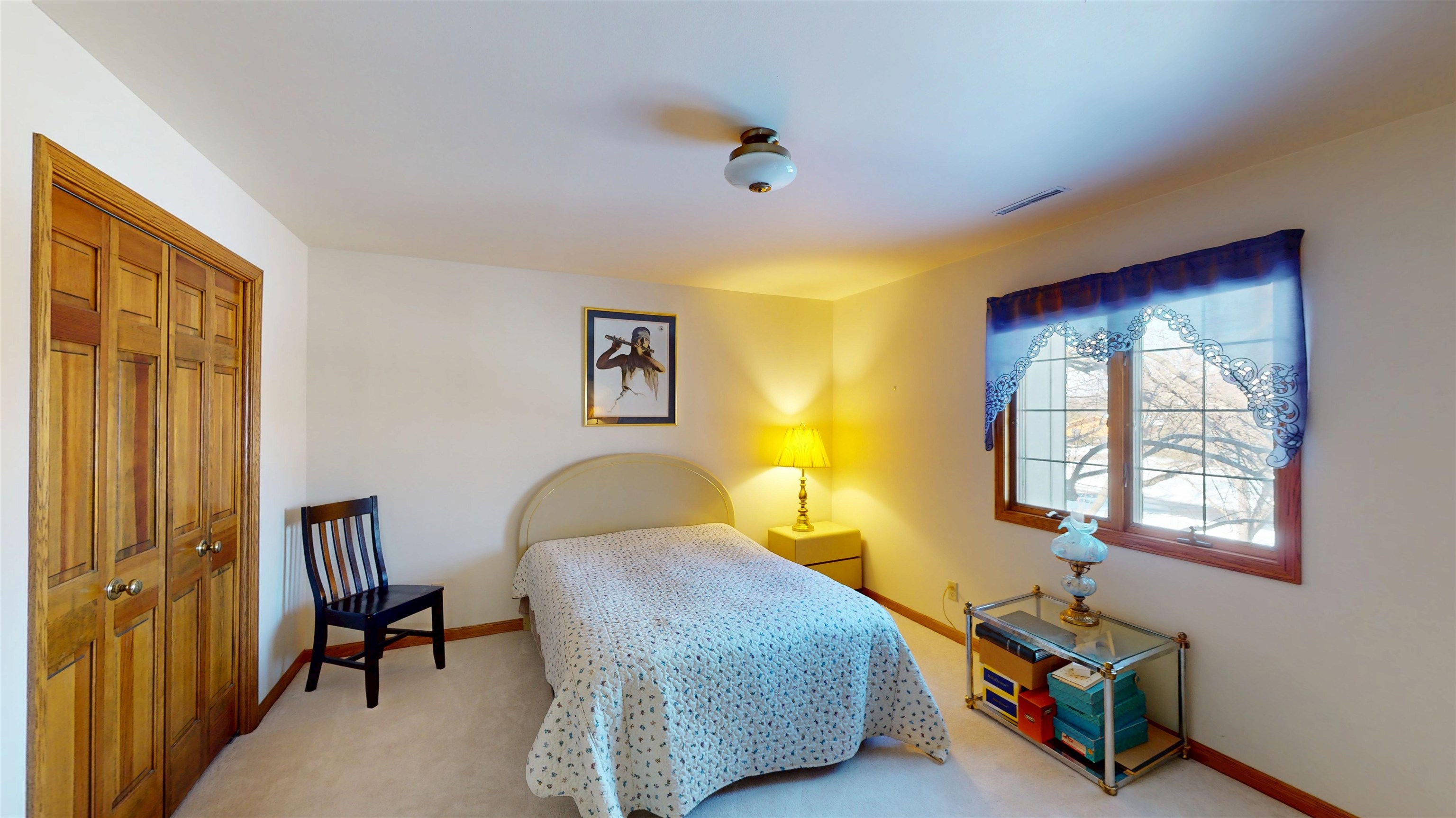 1002 W BLODGETT STREET, Marshfield, Wisconsin 54449, 4 Bedrooms Bedrooms, ,3 BathroomsBathrooms,Residential,For Sale,1002 W BLODGETT STREET,22600499