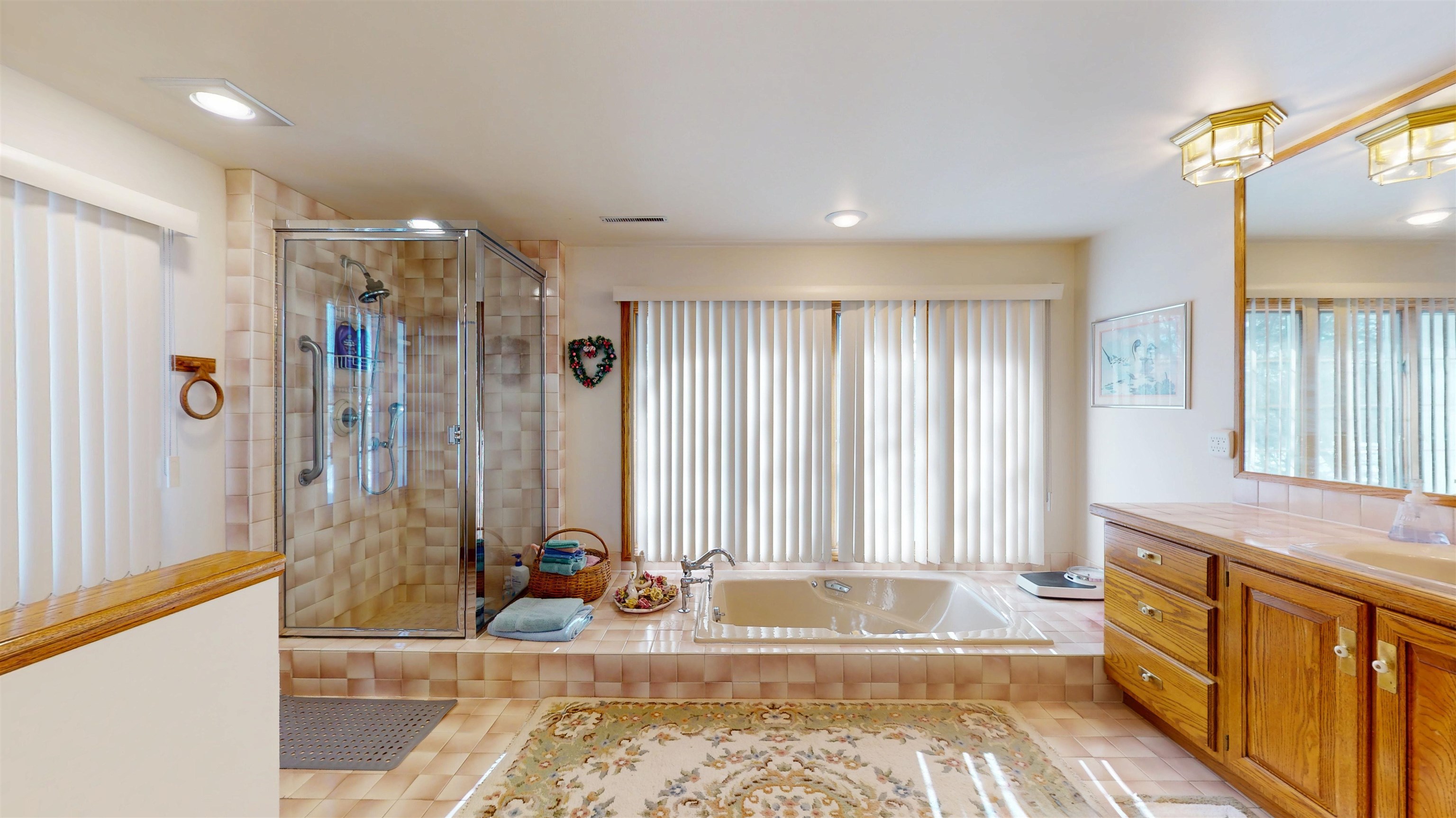 1002 W BLODGETT STREET, Marshfield, Wisconsin 54449, 4 Bedrooms Bedrooms, ,3 BathroomsBathrooms,Residential,For Sale,1002 W BLODGETT STREET,22600499