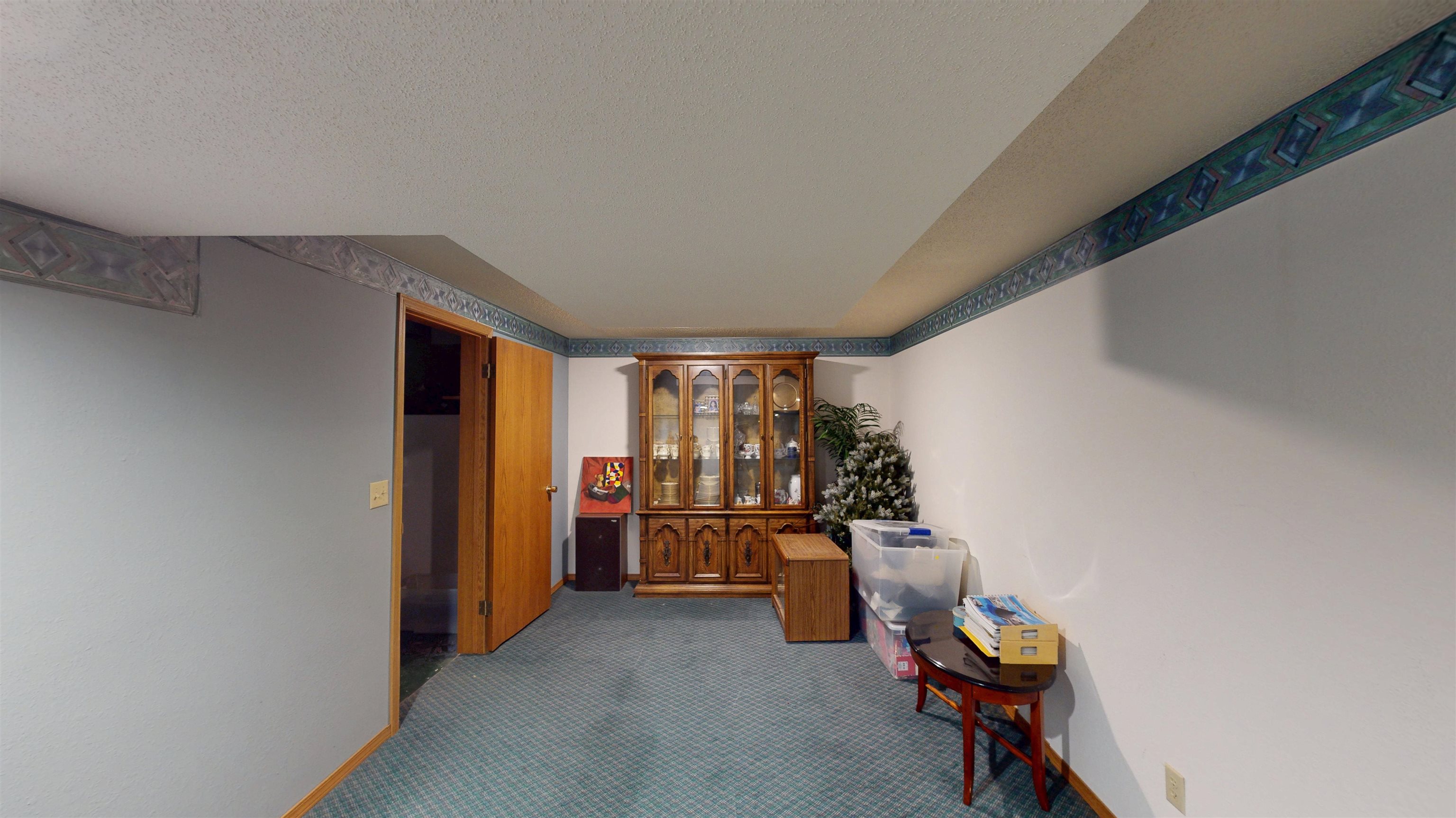 1002 W BLODGETT STREET, Marshfield, Wisconsin 54449, 4 Bedrooms Bedrooms, ,3 BathroomsBathrooms,Residential,For Sale,1002 W BLODGETT STREET,22600499