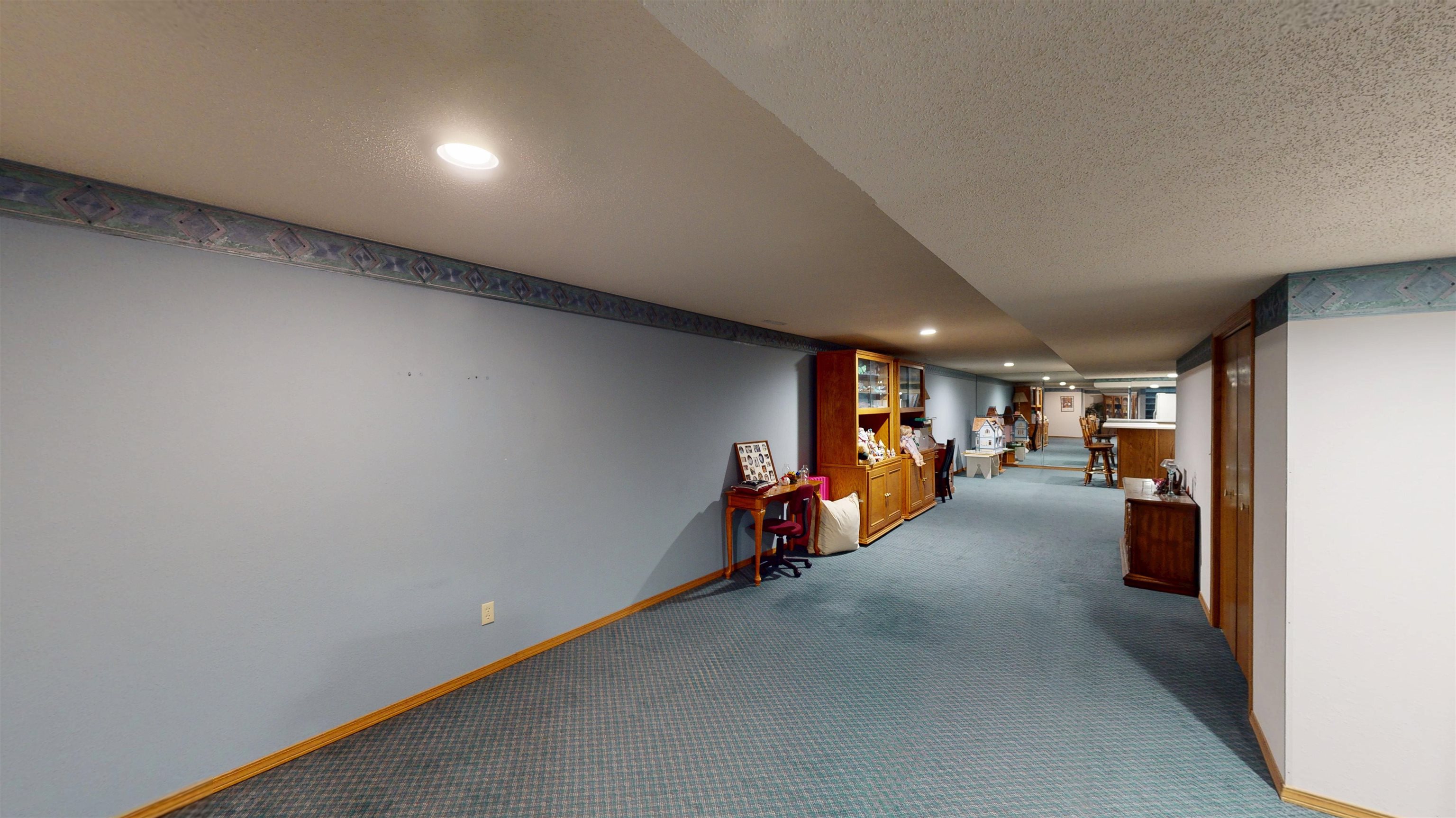 1002 W BLODGETT STREET, Marshfield, Wisconsin 54449, 4 Bedrooms Bedrooms, ,3 BathroomsBathrooms,Residential,For Sale,1002 W BLODGETT STREET,22600499