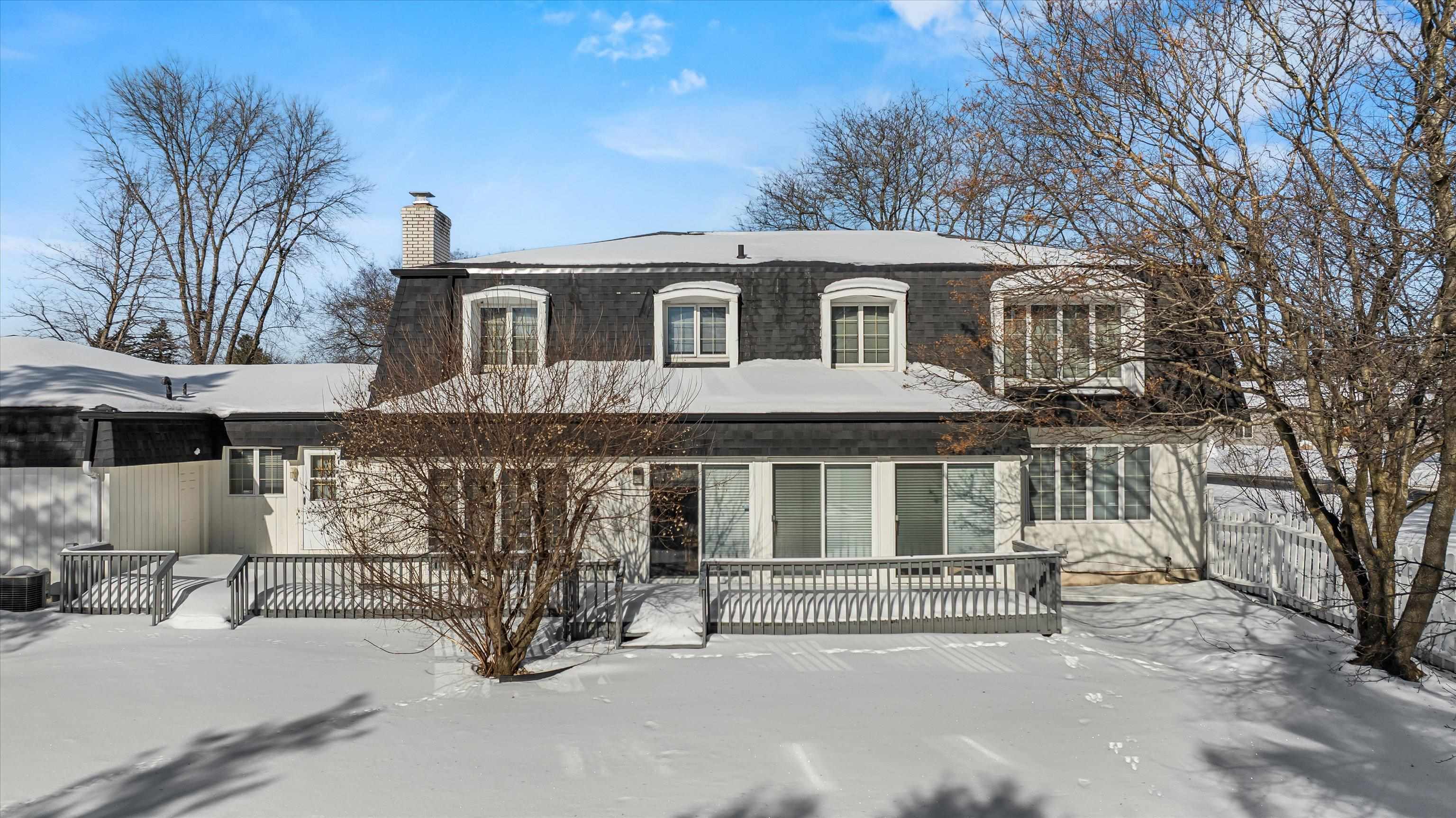 1002 W BLODGETT STREET, Marshfield, Wisconsin 54449, 4 Bedrooms Bedrooms, ,3 BathroomsBathrooms,Residential,For Sale,1002 W BLODGETT STREET,22600499