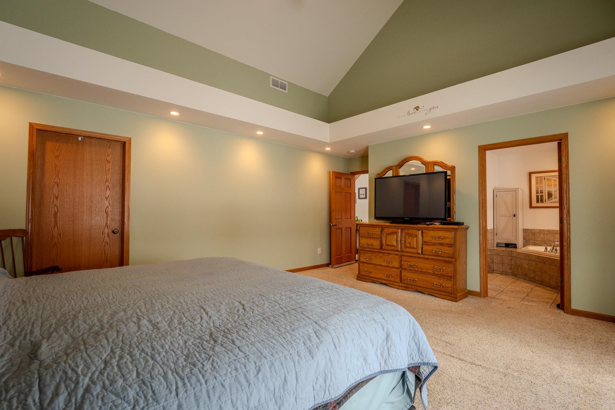 2357 BURTON AVENUE, Kronenwetter, Wisconsin 54455, 4 Bedrooms Bedrooms, ,2 BathroomsBathrooms,Residential,For Sale,2357 BURTON AVENUE,22600503