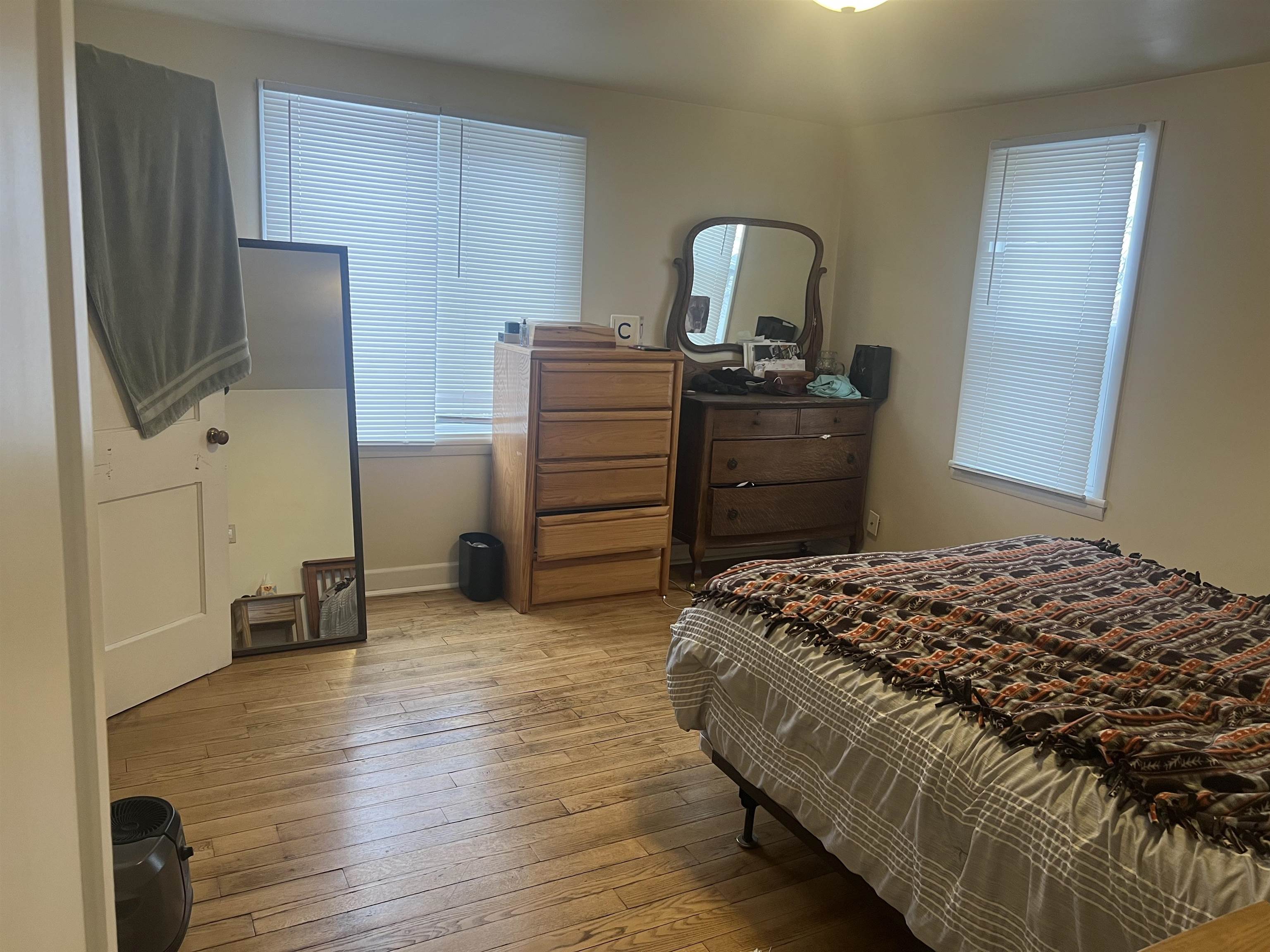 325 WASHINGTON AVENUE, Stevens Point, Wisconsin 54481, 3 Bedrooms Bedrooms, ,1 BathroomBathrooms,Residential,For Sale,325 WASHINGTON AVENUE,22600505