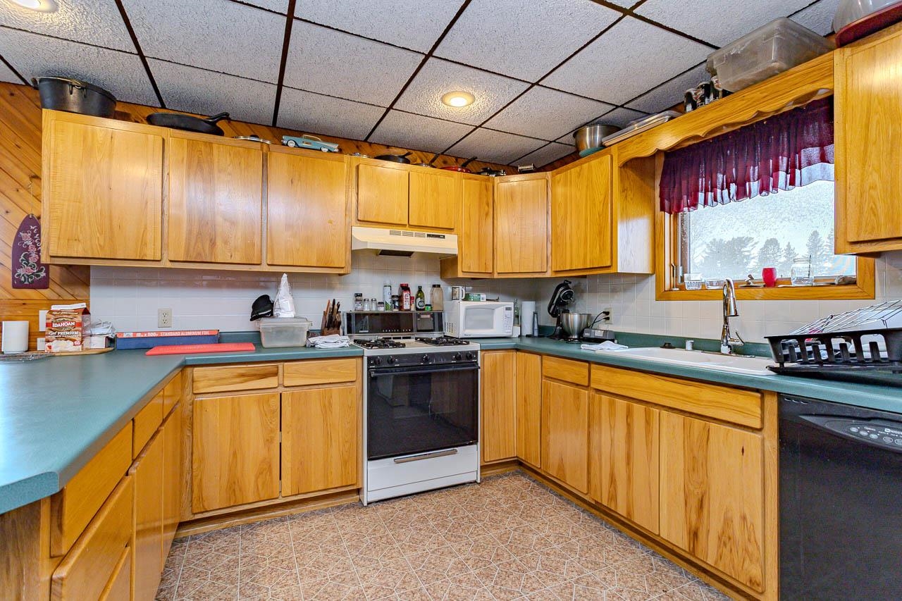 705 N 4TH STREET, Tomahawk, Wisconsin 54487, ,Commercial/industrial,For Sale,705 N 4TH STREET,22600518