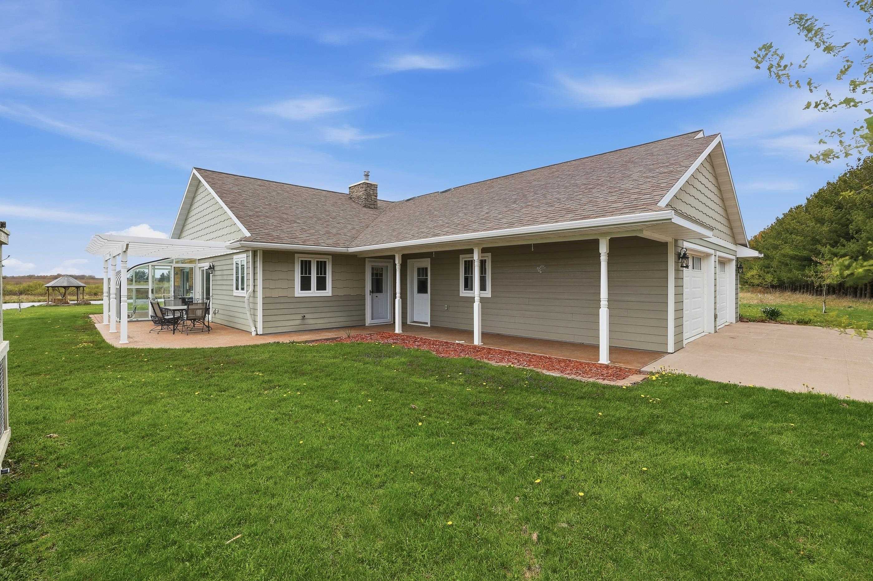 9071 ROBIN ROAD, Marshfield, Wisconsin 54449, 3 Bedrooms Bedrooms, ,2 BathroomsBathrooms,Residential,For Sale,9071 ROBIN ROAD,22600520