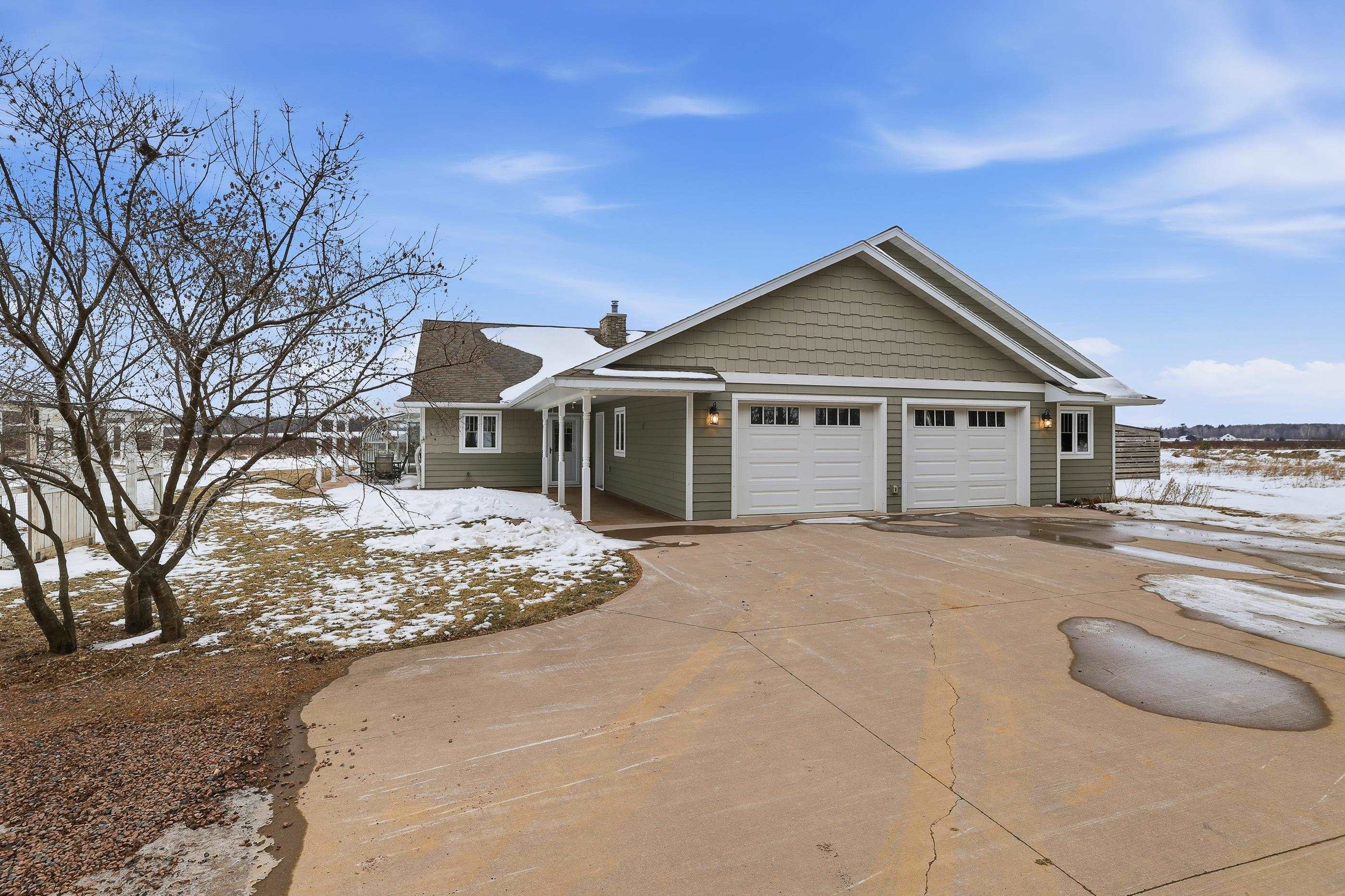 9071 ROBIN ROAD, Marshfield, Wisconsin 54449, 3 Bedrooms Bedrooms, ,2 BathroomsBathrooms,Residential,For Sale,9071 ROBIN ROAD,22600520