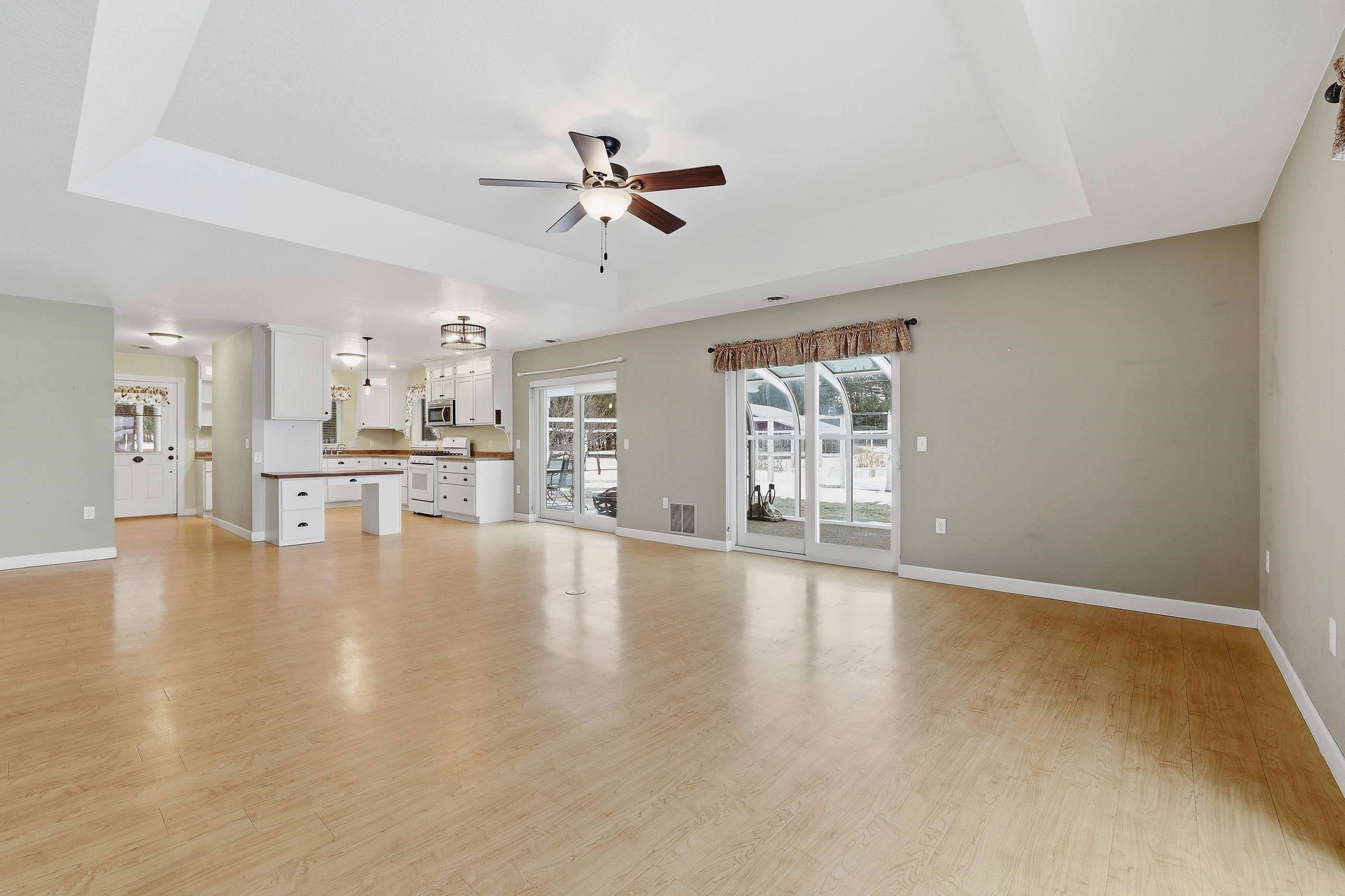 9071 ROBIN ROAD, Marshfield, Wisconsin 54449, 3 Bedrooms Bedrooms, ,2 BathroomsBathrooms,Residential,For Sale,9071 ROBIN ROAD,22600520