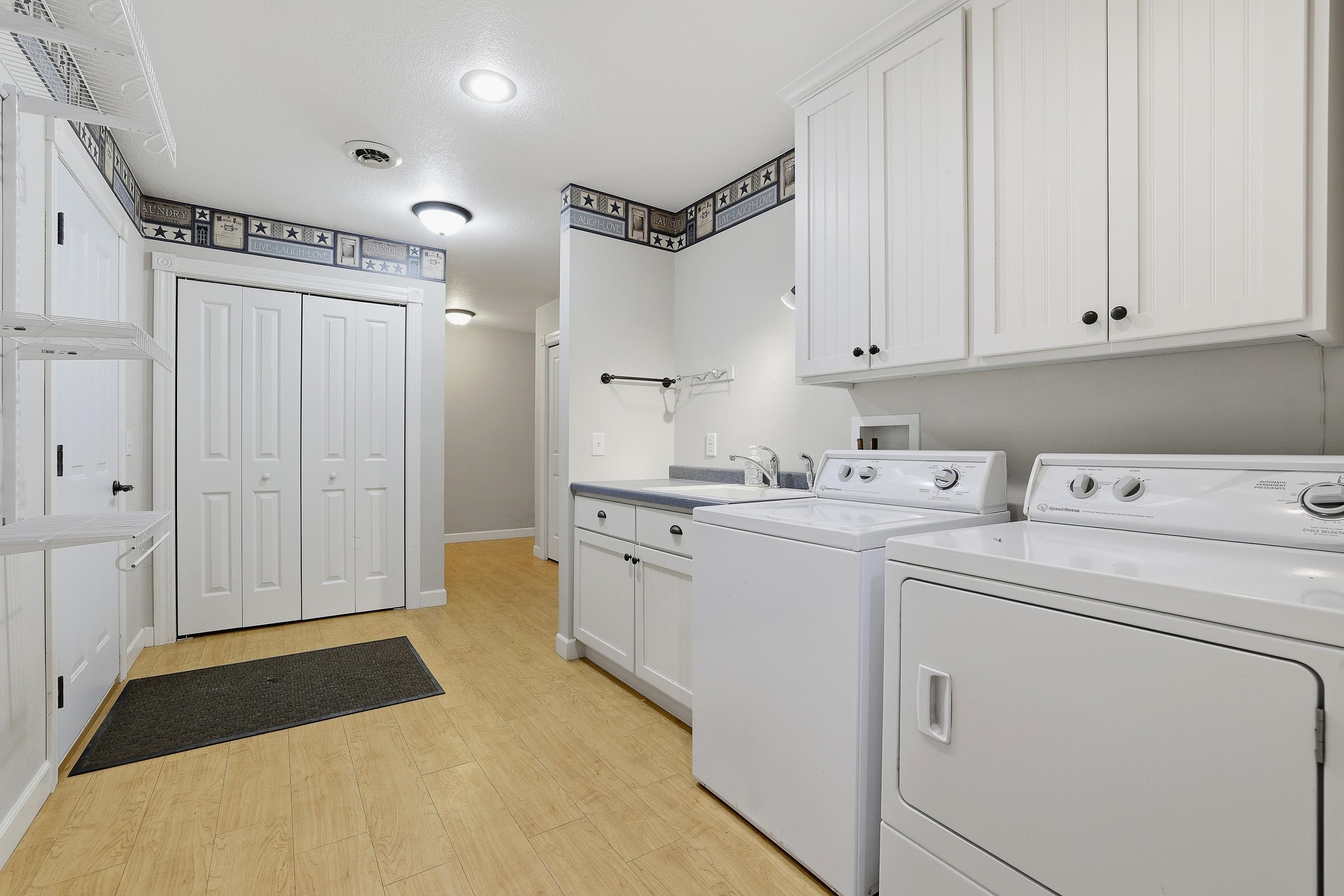 9071 ROBIN ROAD, Marshfield, Wisconsin 54449, 3 Bedrooms Bedrooms, ,2 BathroomsBathrooms,Residential,For Sale,9071 ROBIN ROAD,22600520