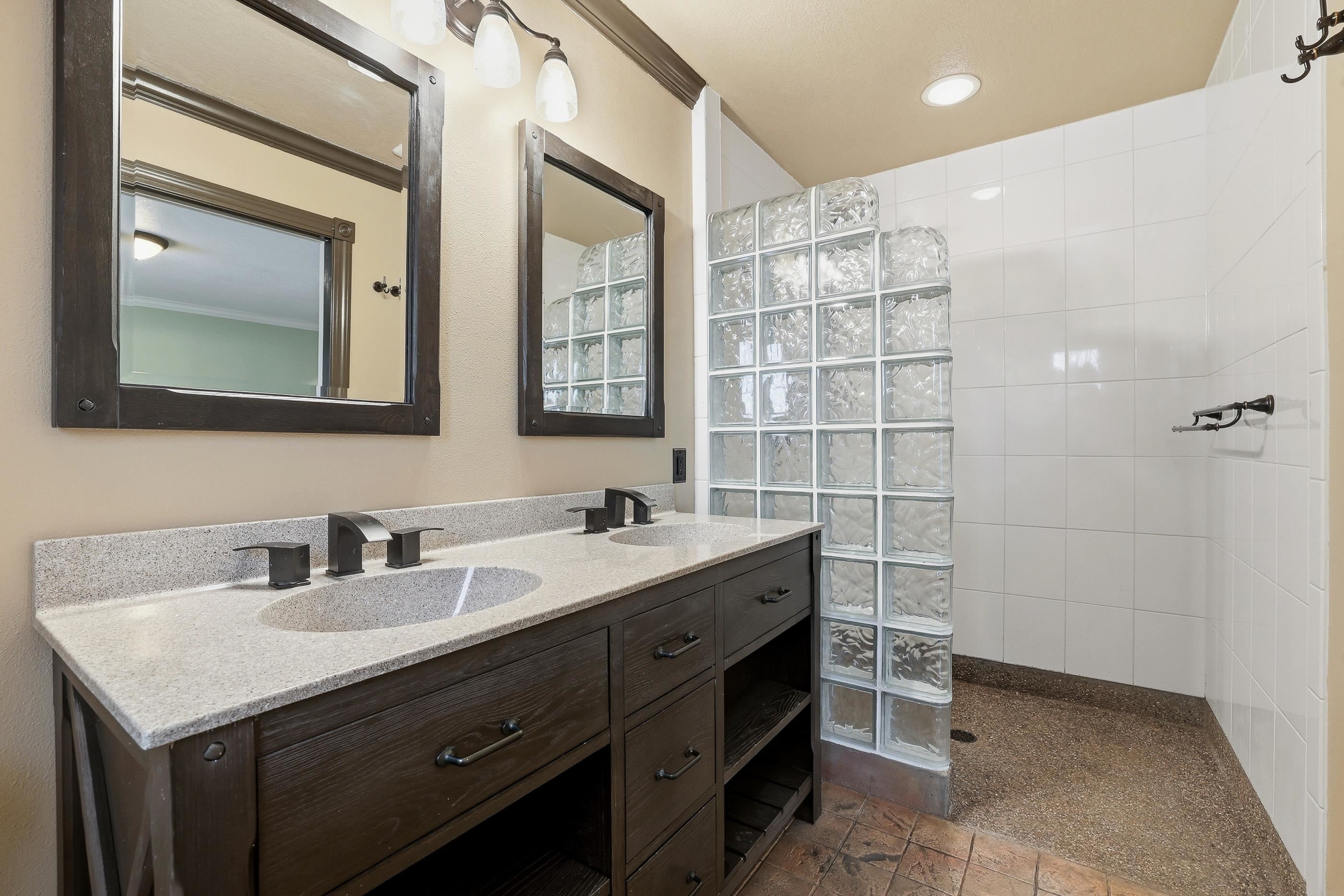 9071 ROBIN ROAD, Marshfield, Wisconsin 54449, 3 Bedrooms Bedrooms, ,2 BathroomsBathrooms,Residential,For Sale,9071 ROBIN ROAD,22600520