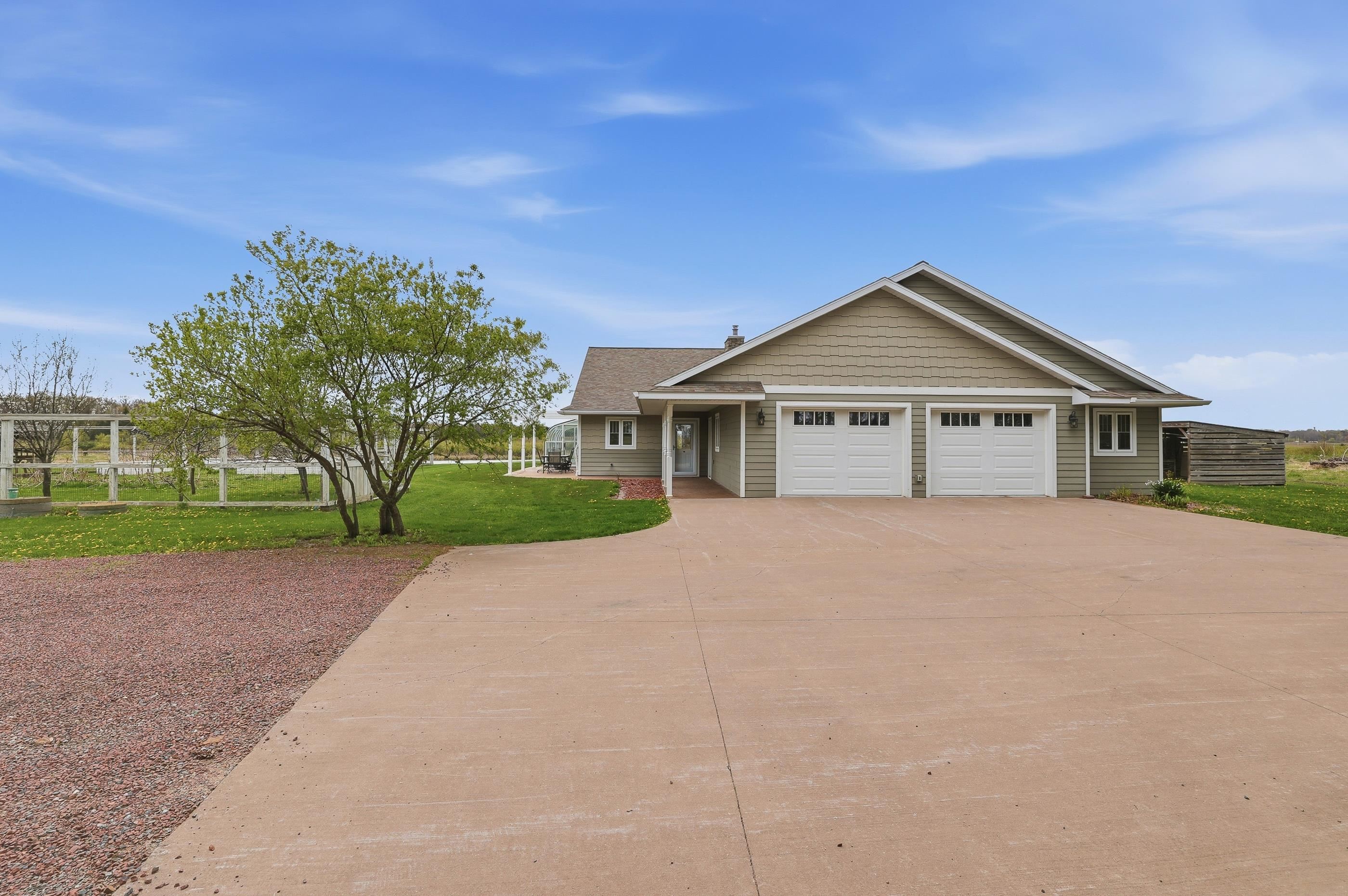 9071 ROBIN ROAD, Marshfield, Wisconsin 54449, 3 Bedrooms Bedrooms, ,2 BathroomsBathrooms,Residential,For Sale,9071 ROBIN ROAD,22600520