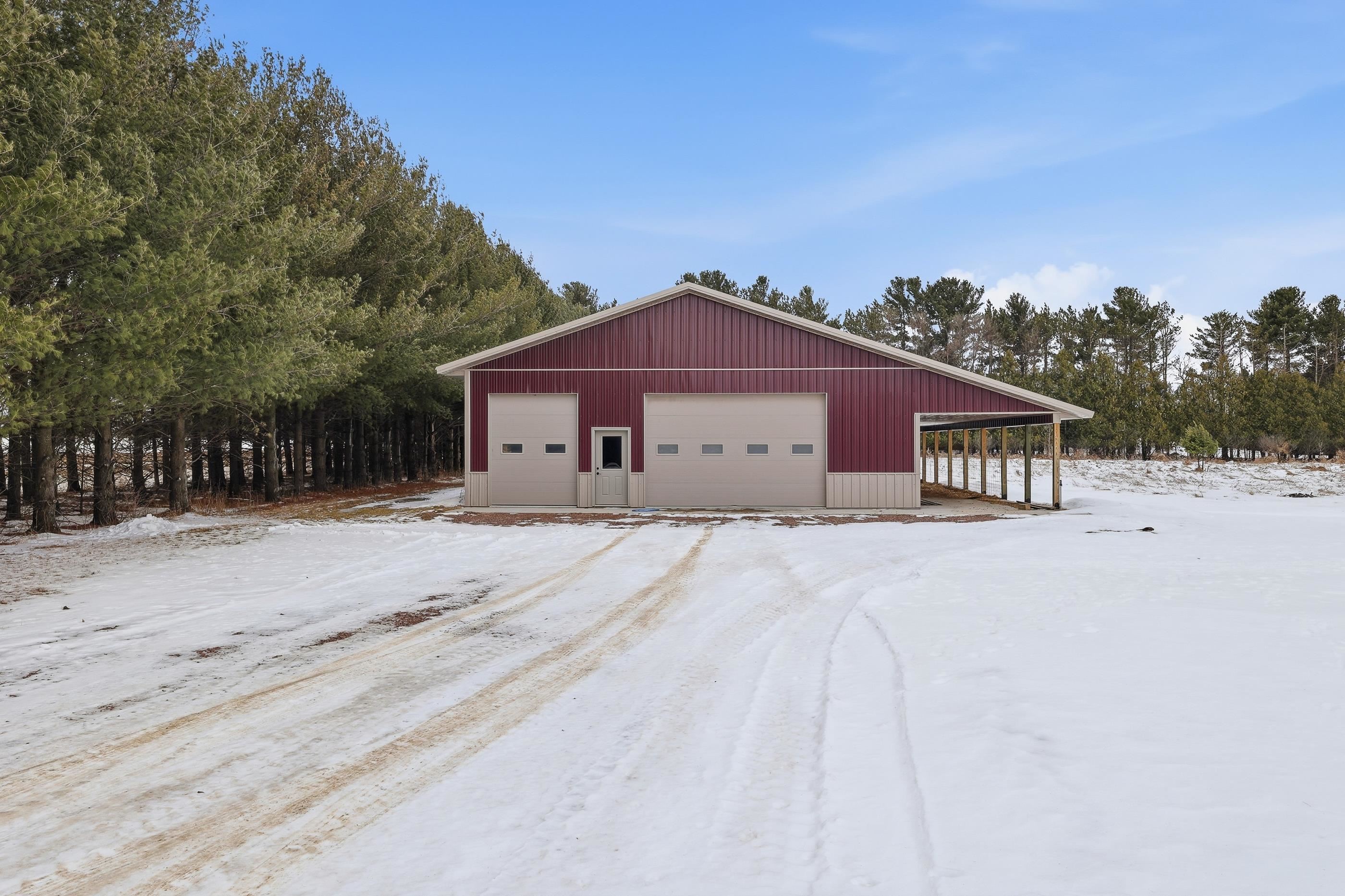9071 ROBIN ROAD, Marshfield, Wisconsin 54449, 3 Bedrooms Bedrooms, ,2 BathroomsBathrooms,Residential,For Sale,9071 ROBIN ROAD,22600520