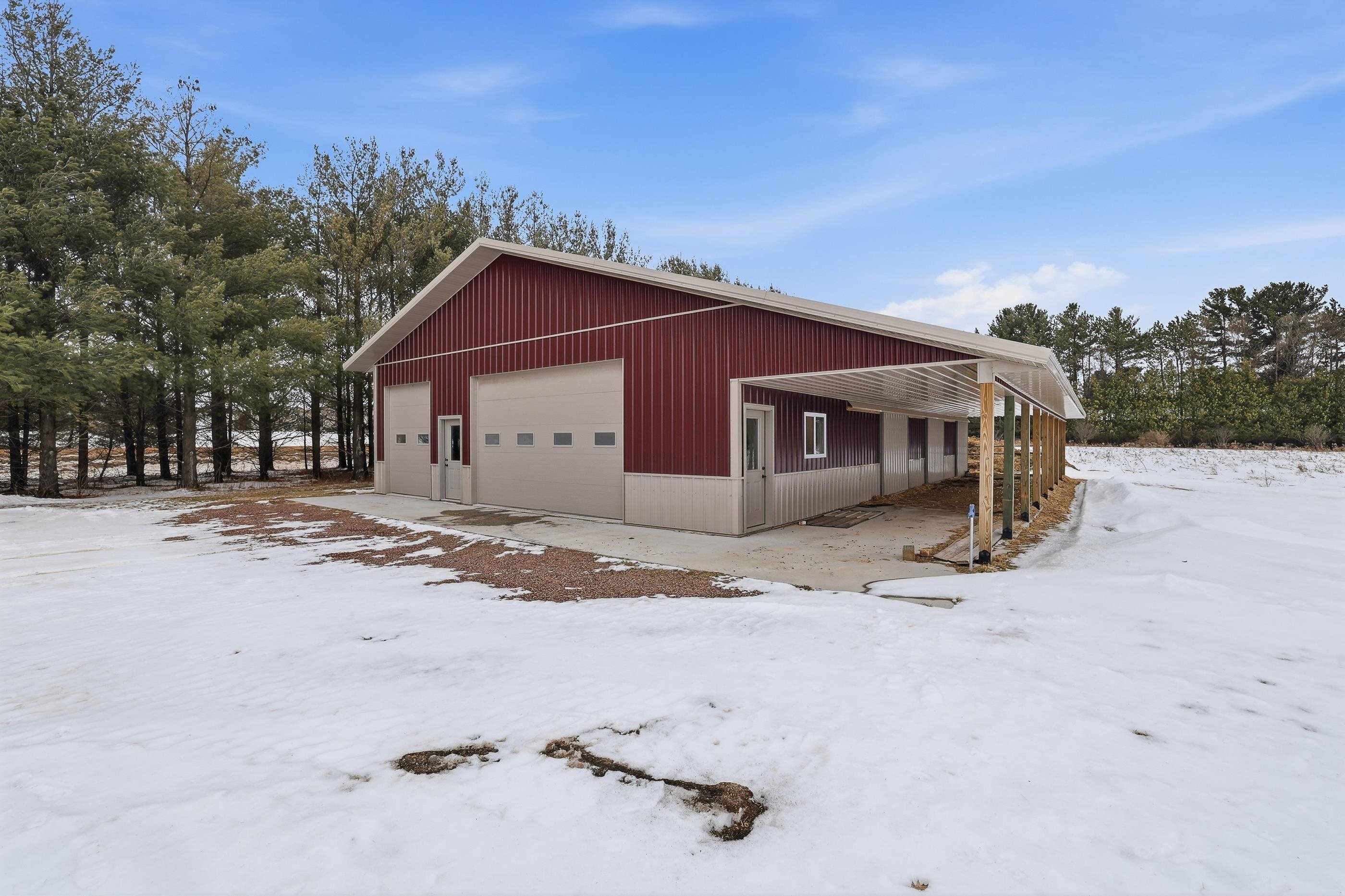 9071 ROBIN ROAD, Marshfield, Wisconsin 54449, 3 Bedrooms Bedrooms, ,2 BathroomsBathrooms,Residential,For Sale,9071 ROBIN ROAD,22600520