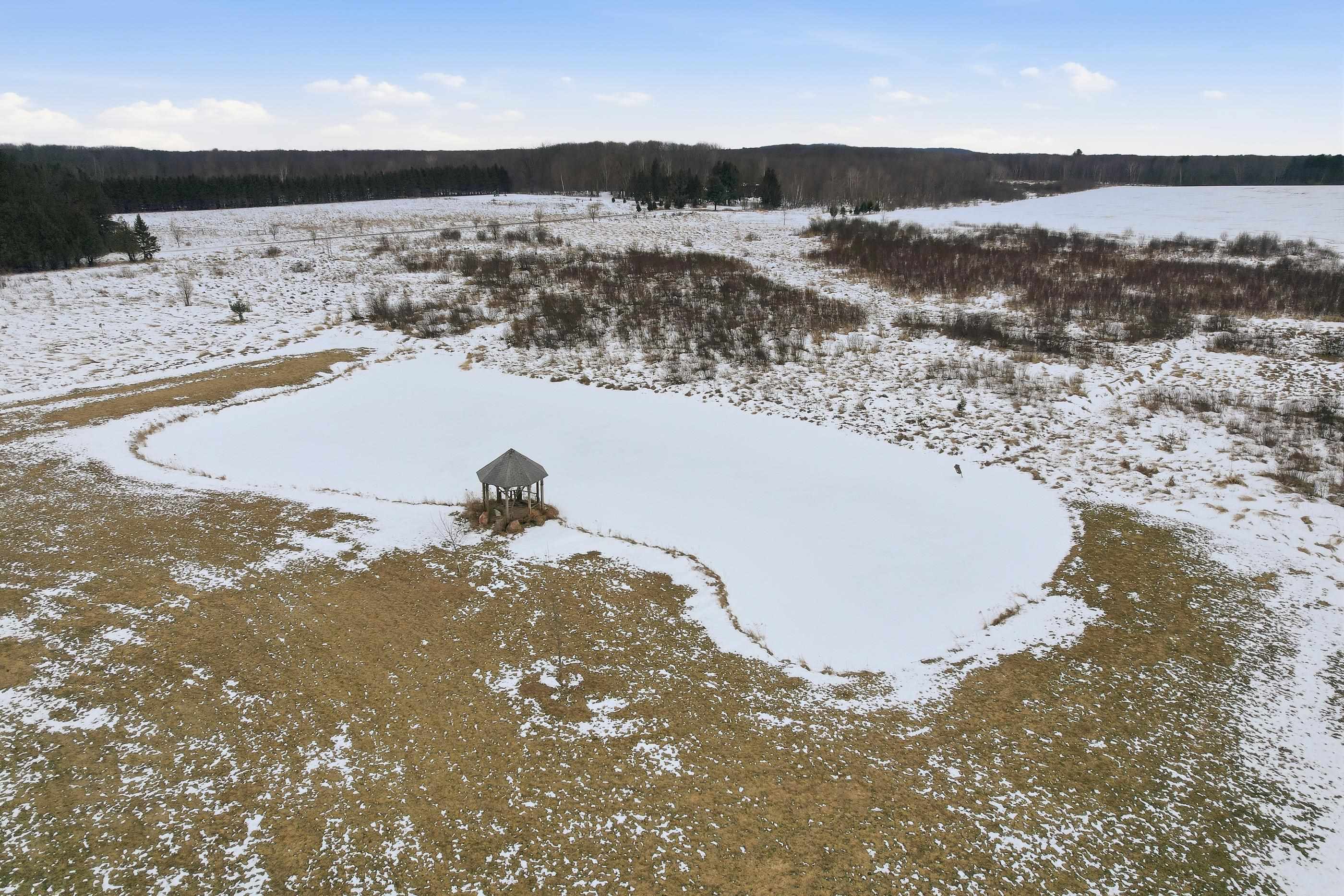 9071 ROBIN ROAD, Marshfield, Wisconsin 54449, 3 Bedrooms Bedrooms, ,2 BathroomsBathrooms,Residential,For Sale,9071 ROBIN ROAD,22600520