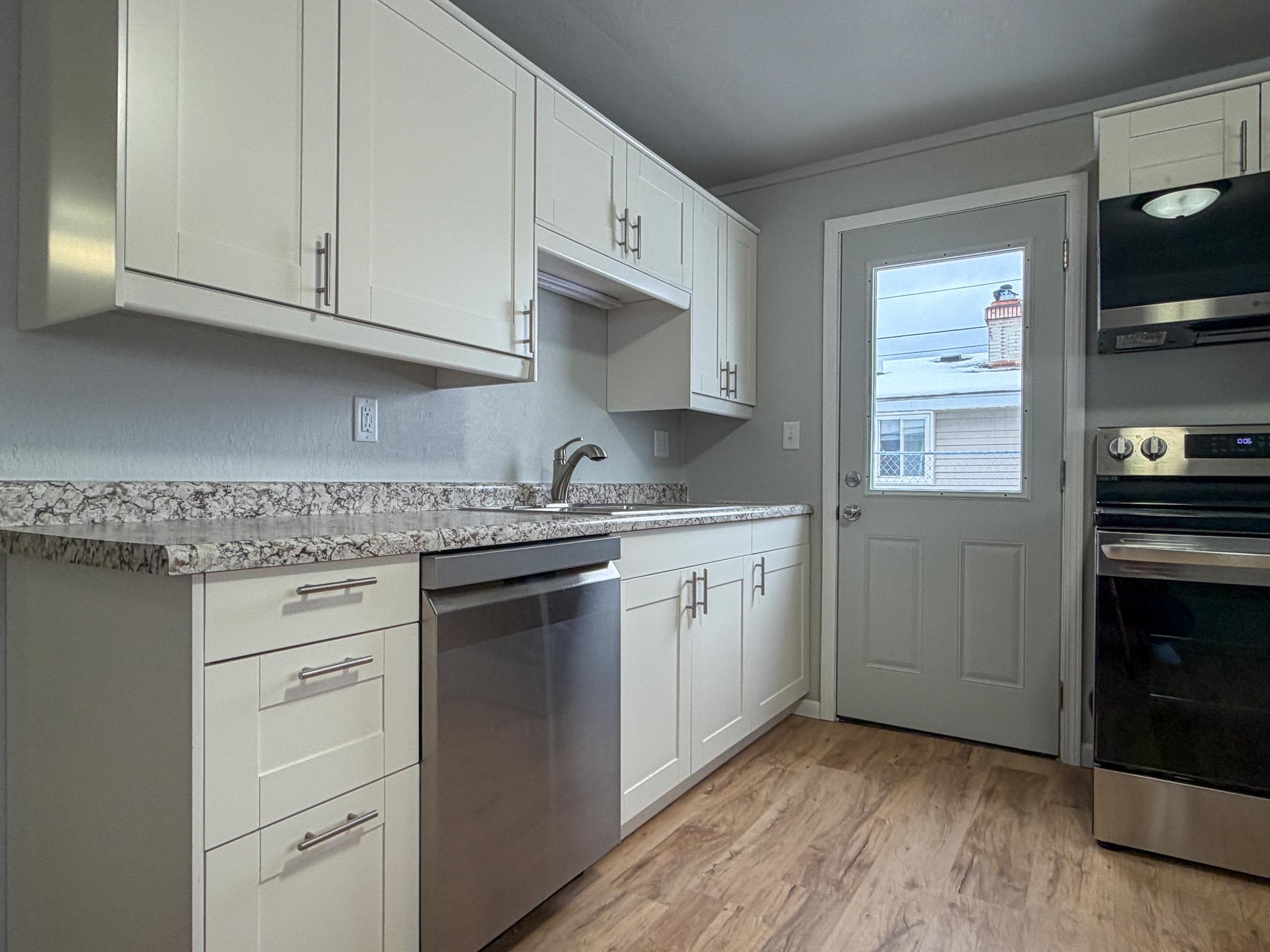 1241 S 11TH AVENUE, Wausau, Wisconsin 54401, 3 Bedrooms Bedrooms, ,2 BathroomsBathrooms,Residential,For Sale,1241 S 11TH AVENUE,22600522