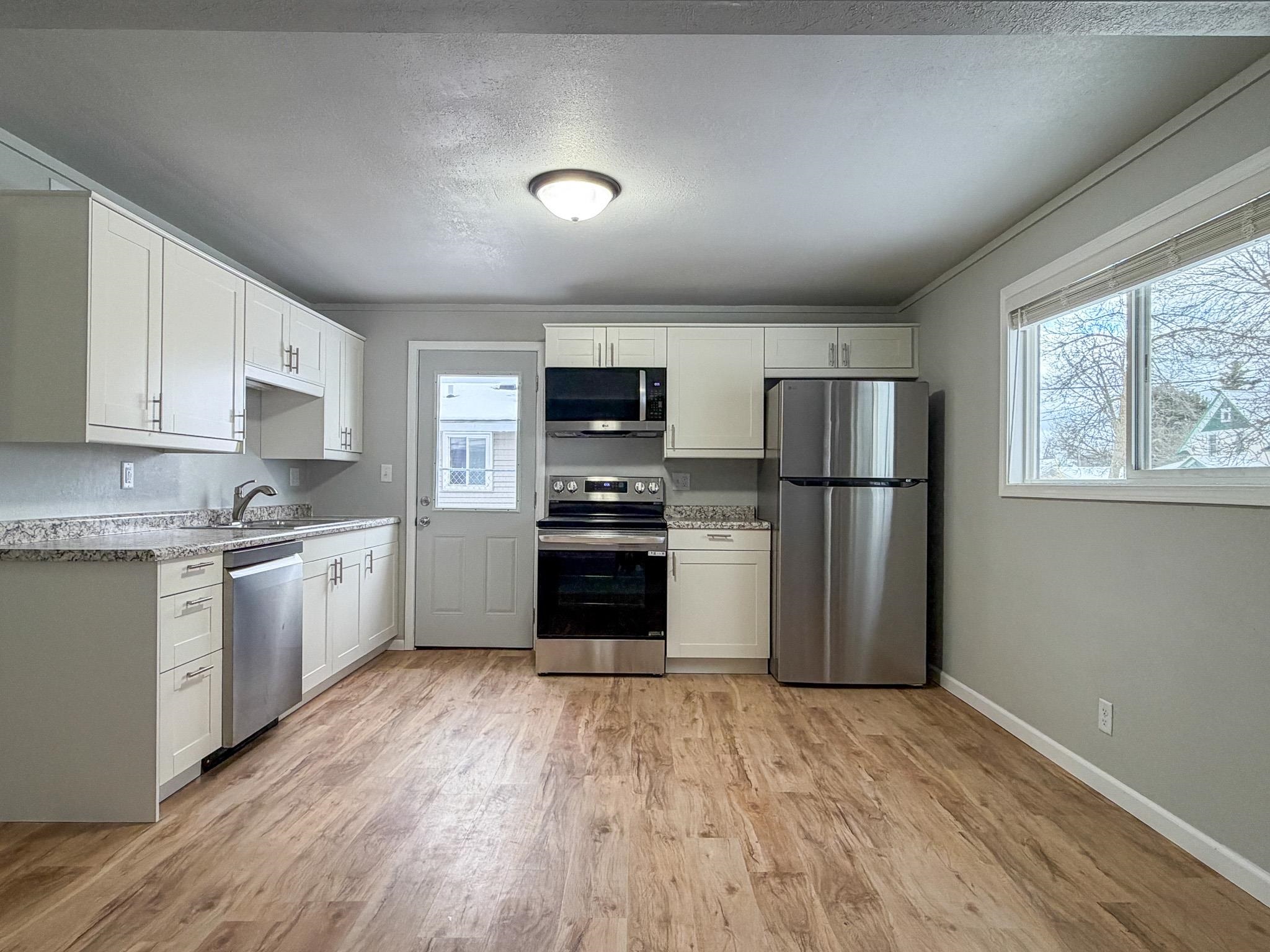 1241 S 11TH AVENUE, Wausau, Wisconsin 54401, 3 Bedrooms Bedrooms, ,2 BathroomsBathrooms,Residential,For Sale,1241 S 11TH AVENUE,22600522