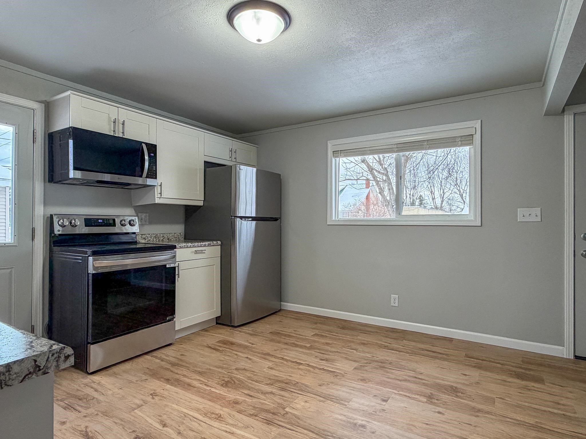 1241 S 11TH AVENUE, Wausau, Wisconsin 54401, 3 Bedrooms Bedrooms, ,2 BathroomsBathrooms,Residential,For Sale,1241 S 11TH AVENUE,22600522