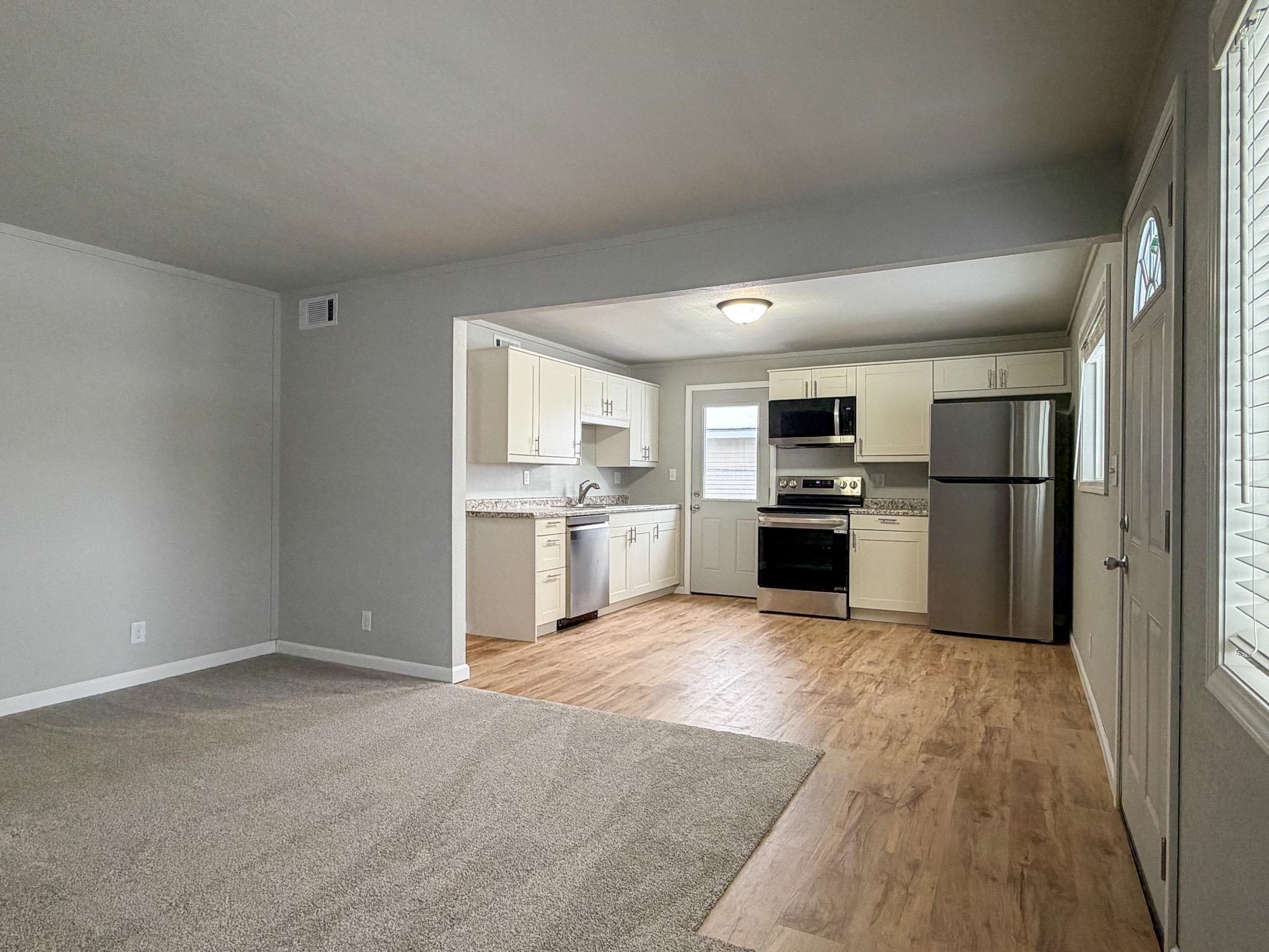 1241 S 11TH AVENUE, Wausau, Wisconsin 54401, 3 Bedrooms Bedrooms, ,2 BathroomsBathrooms,Residential,For Sale,1241 S 11TH AVENUE,22600522