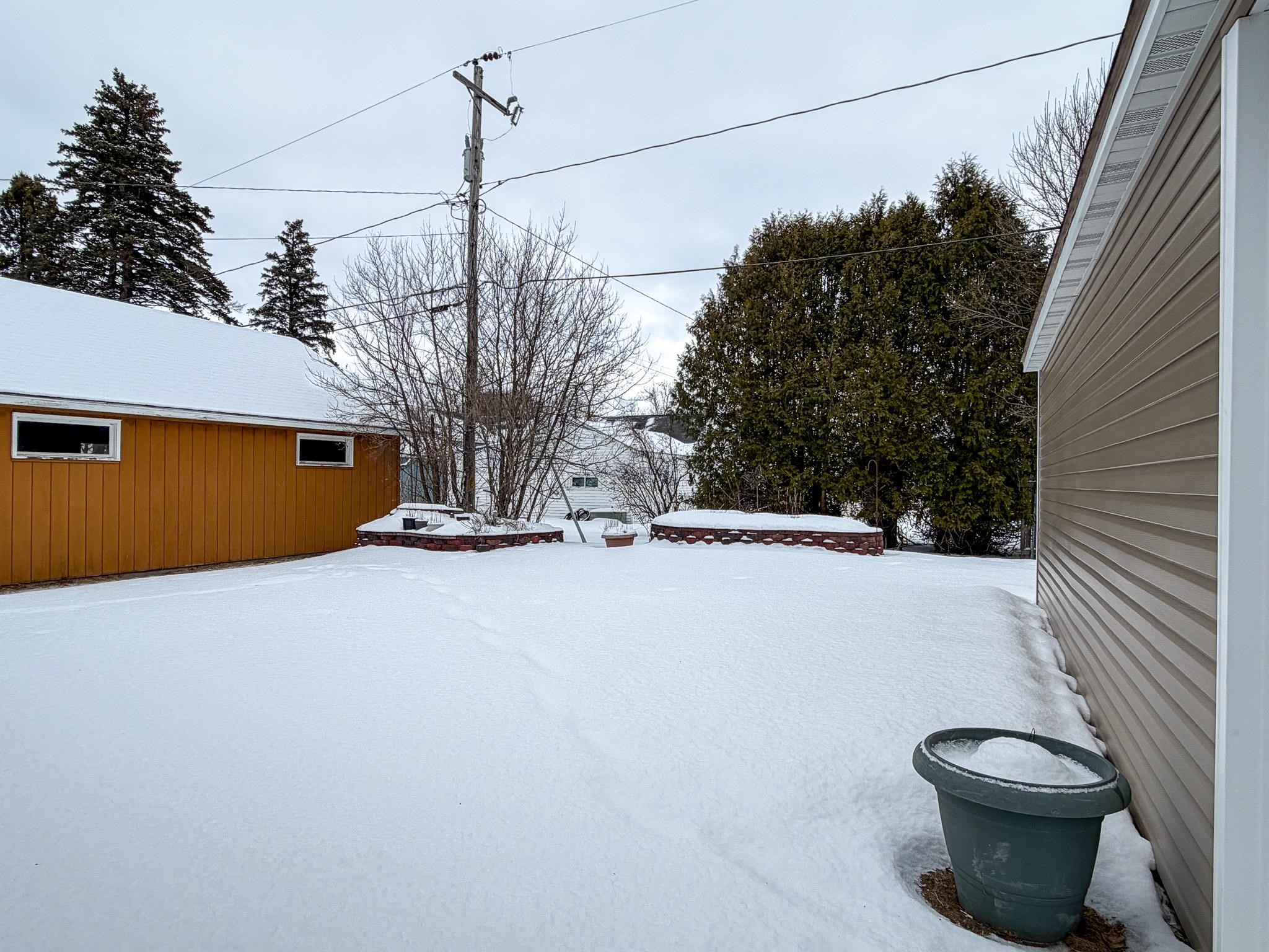 1241 S 11TH AVENUE, Wausau, Wisconsin 54401, 3 Bedrooms Bedrooms, ,2 BathroomsBathrooms,Residential,For Sale,1241 S 11TH AVENUE,22600522