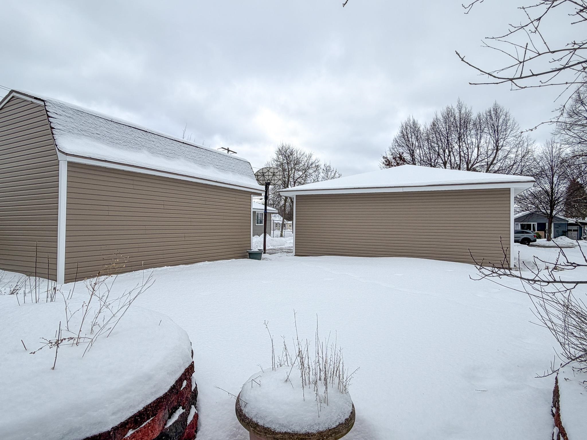 1241 S 11TH AVENUE, Wausau, Wisconsin 54401, 3 Bedrooms Bedrooms, ,2 BathroomsBathrooms,Residential,For Sale,1241 S 11TH AVENUE,22600522
