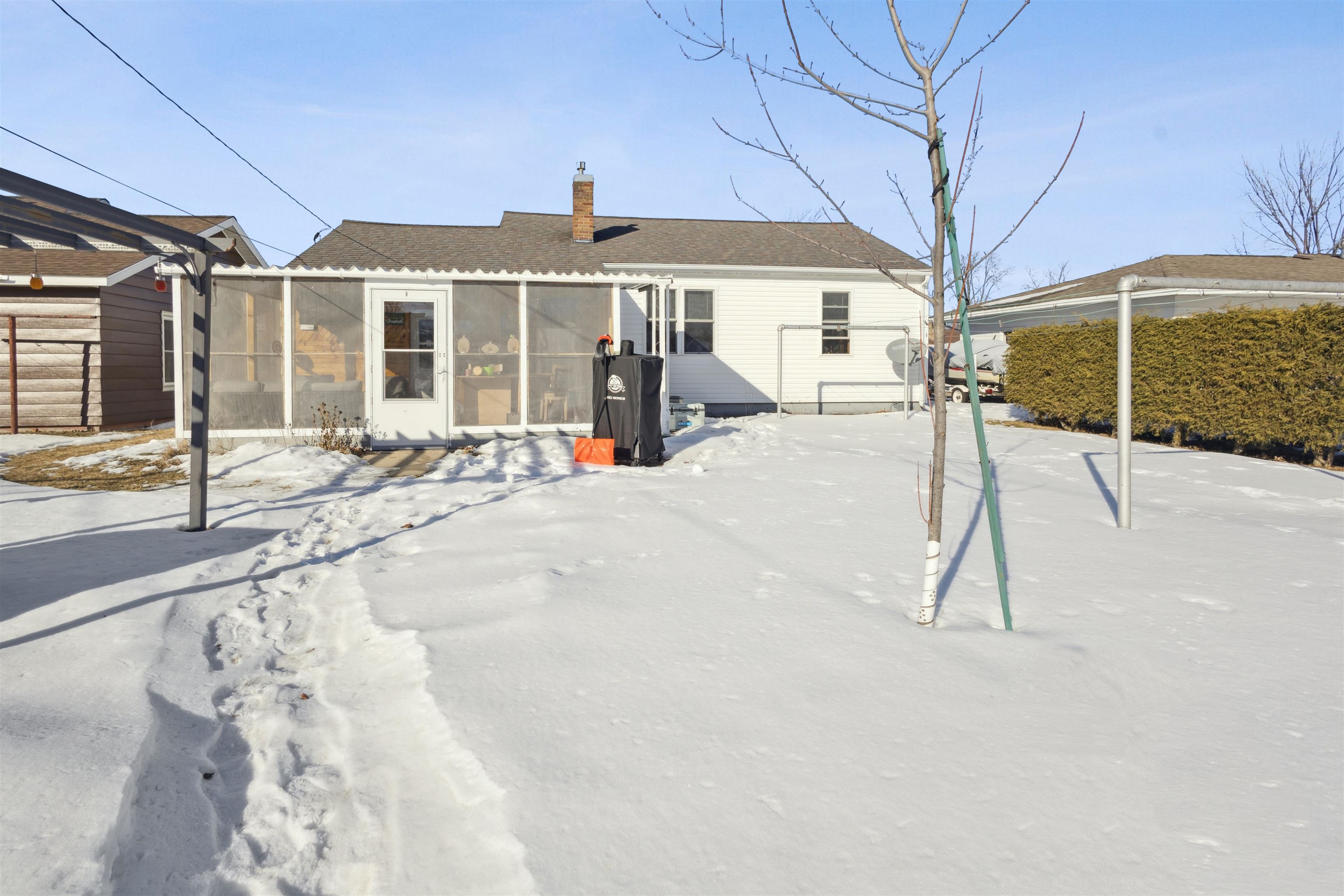 3009 ALGOMA STREET, Stevens Point, Wisconsin 54481, 2 Bedrooms Bedrooms, ,1 BathroomBathrooms,Residential,For Sale,3009 ALGOMA STREET,22600523