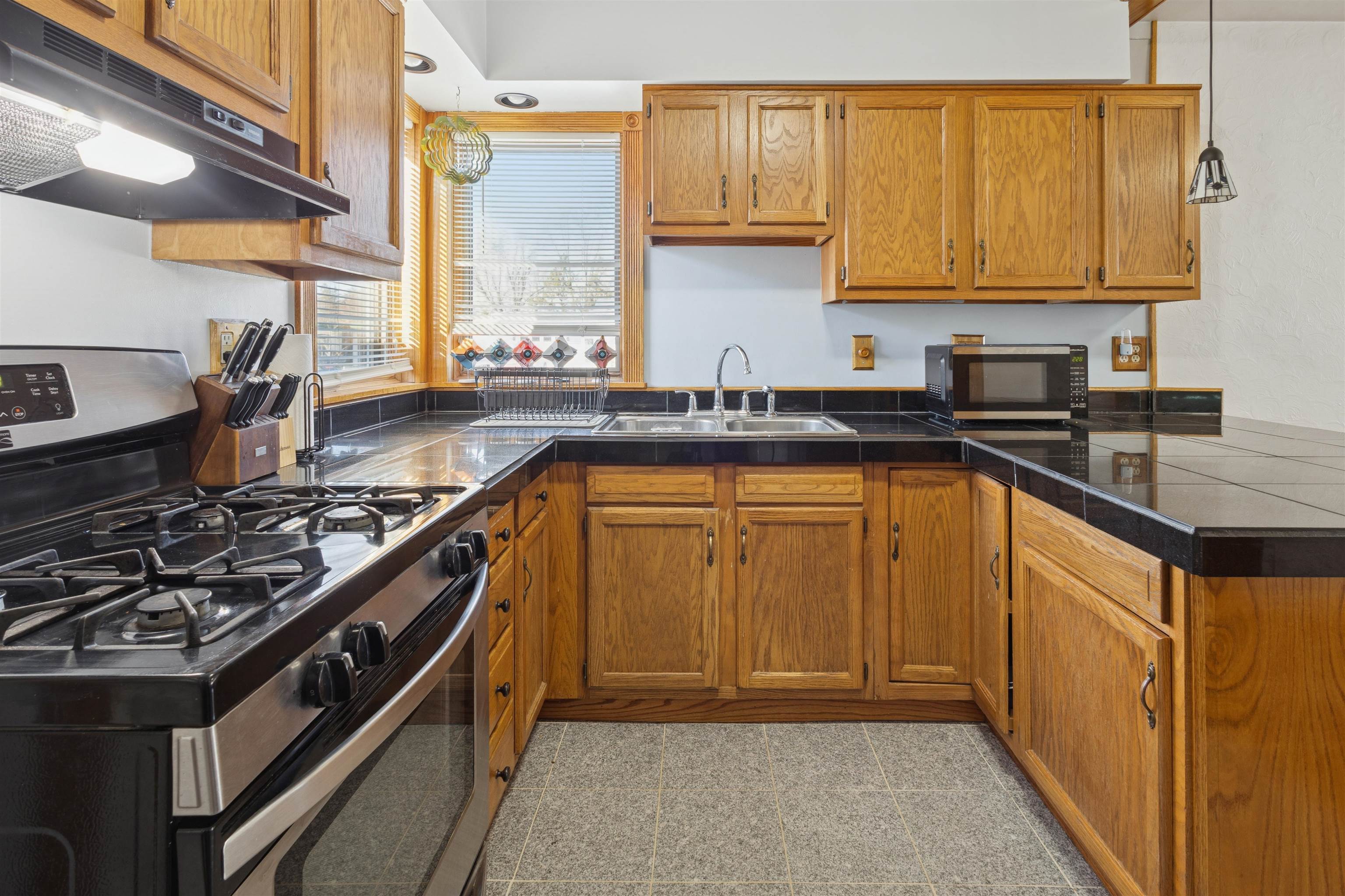 3009 ALGOMA STREET, Stevens Point, Wisconsin 54481, 2 Bedrooms Bedrooms, ,1 BathroomBathrooms,Residential,For Sale,3009 ALGOMA STREET,22600523