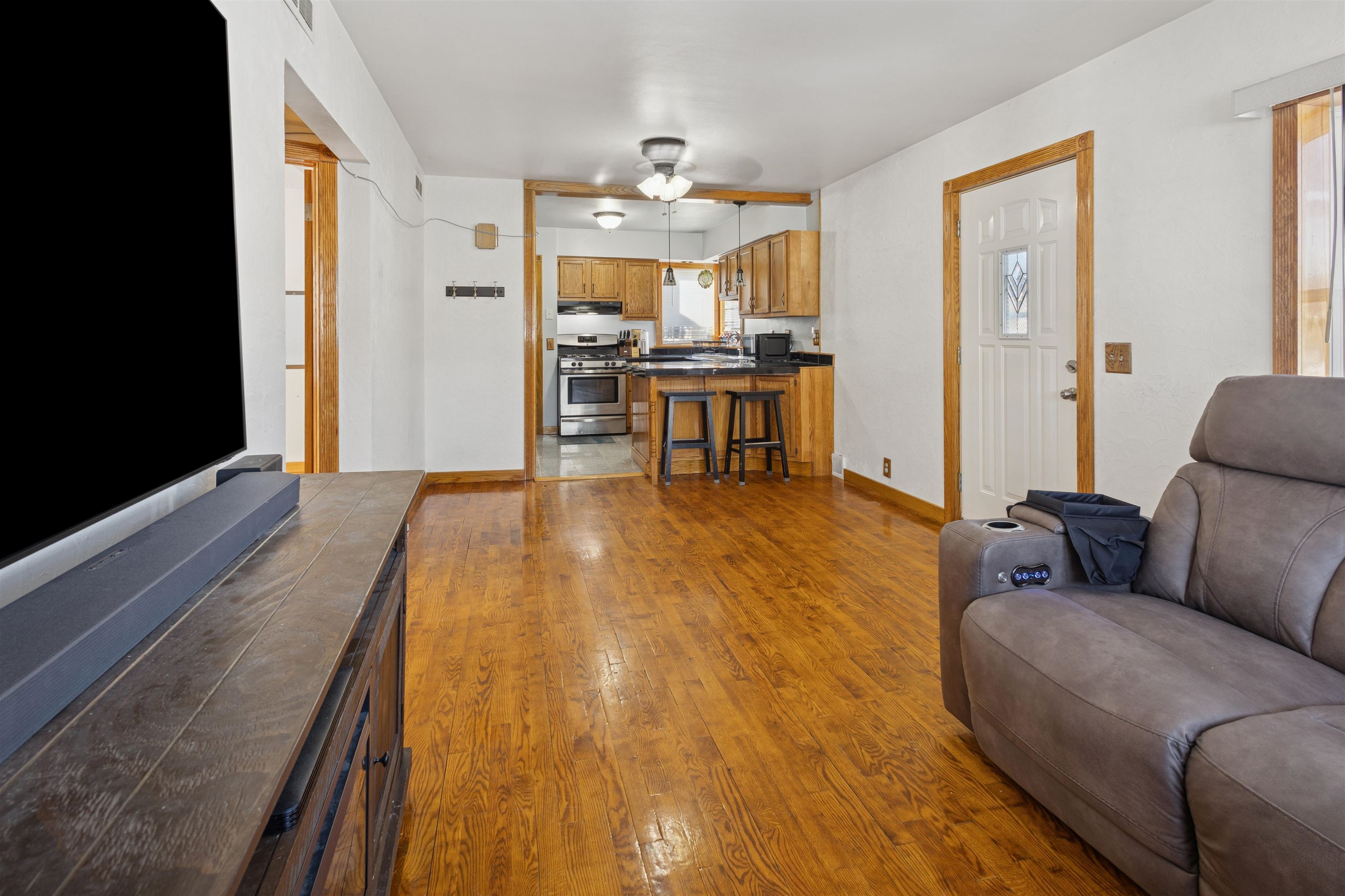 3009 ALGOMA STREET, Stevens Point, Wisconsin 54481, 2 Bedrooms Bedrooms, ,1 BathroomBathrooms,Residential,For Sale,3009 ALGOMA STREET,22600523