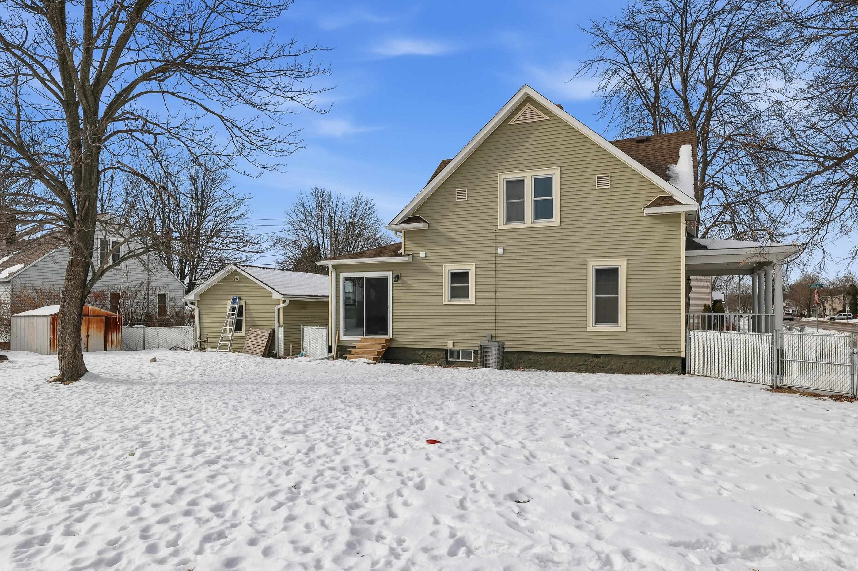 1310 BAKER STREET, Wisconsin Rapids, Wisconsin 54494, 3 Bedrooms Bedrooms, ,2 BathroomsBathrooms,Residential,For Sale,1310 BAKER STREET,22600524