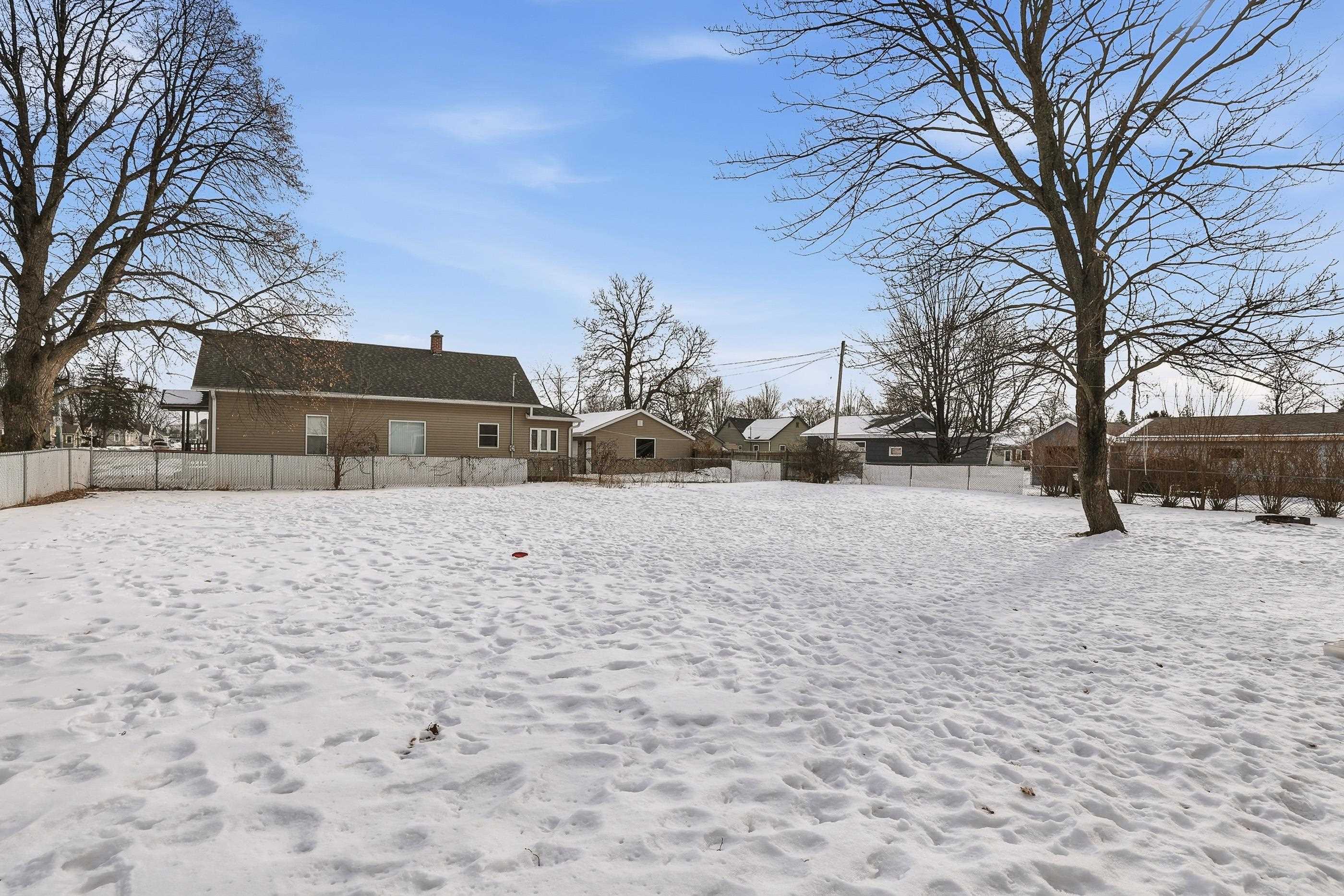 1310 BAKER STREET, Wisconsin Rapids, Wisconsin 54494, 3 Bedrooms Bedrooms, ,2 BathroomsBathrooms,Residential,For Sale,1310 BAKER STREET,22600524