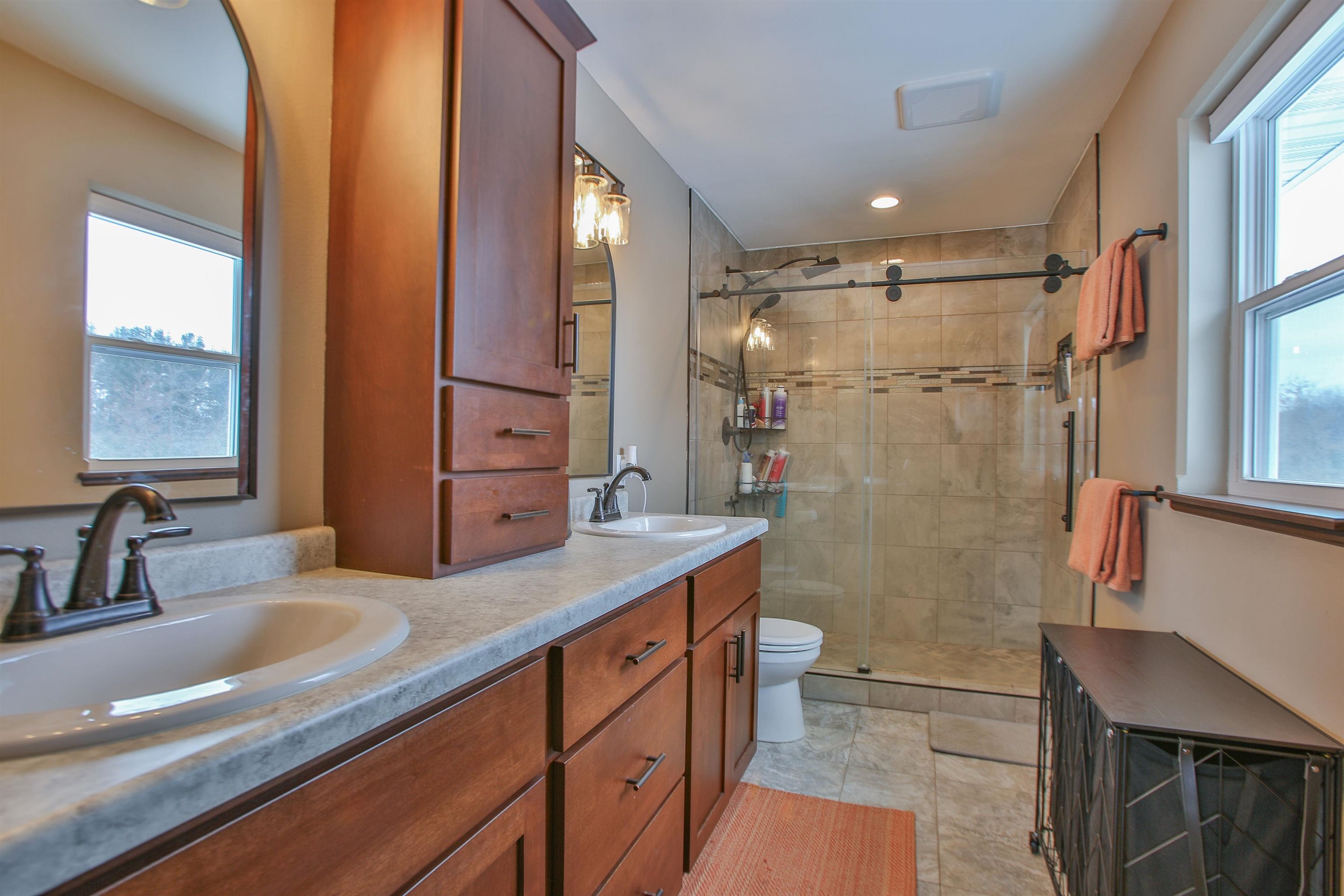 226099 COUNTY ROAD J, Weston, Wisconsin 54476, 4 Bedrooms Bedrooms, ,3 BathroomsBathrooms,Residential,For Sale,226099 COUNTY ROAD J,22600525