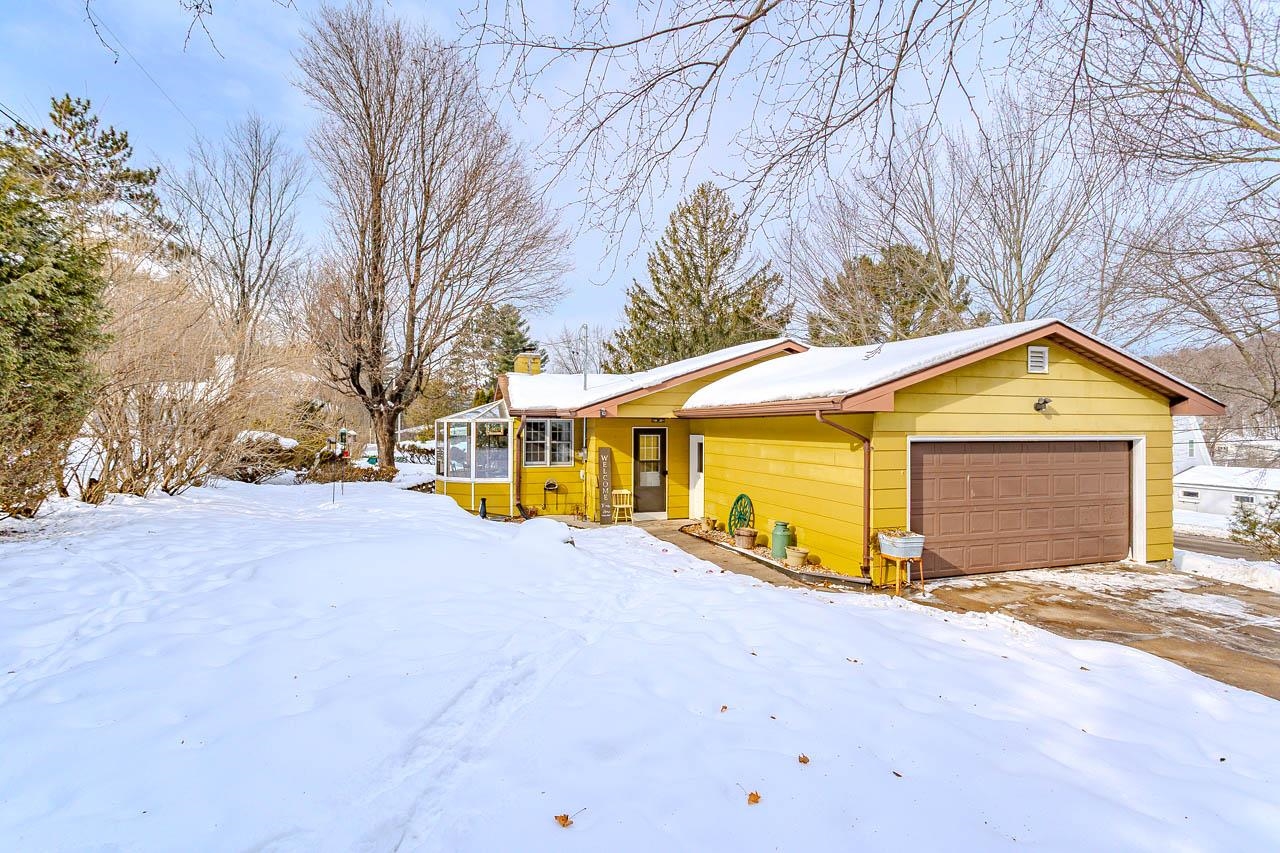 1403 STARK STREET, Wausau, Wisconsin 54403, 3 Bedrooms Bedrooms, ,2 BathroomsBathrooms,Residential,For Sale,1403 STARK STREET,22600529