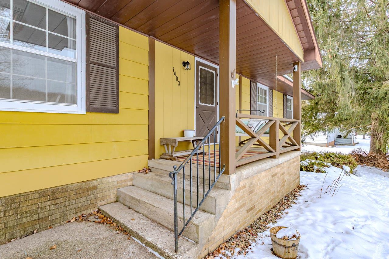 1403 STARK STREET, Wausau, Wisconsin 54403, 3 Bedrooms Bedrooms, ,2 BathroomsBathrooms,Residential,For Sale,1403 STARK STREET,22600529