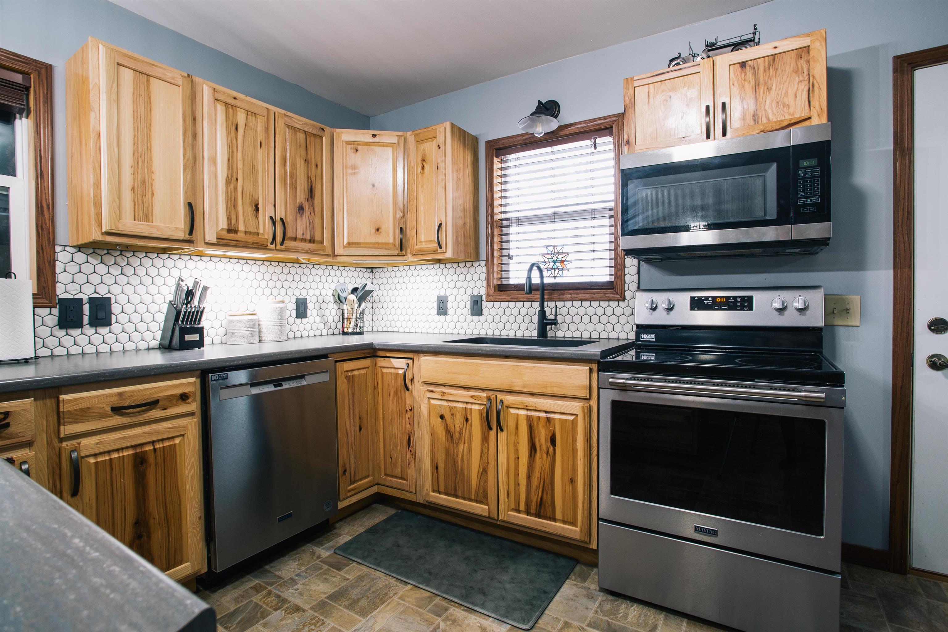 1808 JOHNSON STREET, Neillsville, Wisconsin 54456, 3 Bedrooms Bedrooms, ,2 BathroomsBathrooms,Residential,For Sale,1808 JOHNSON STREET,22600532