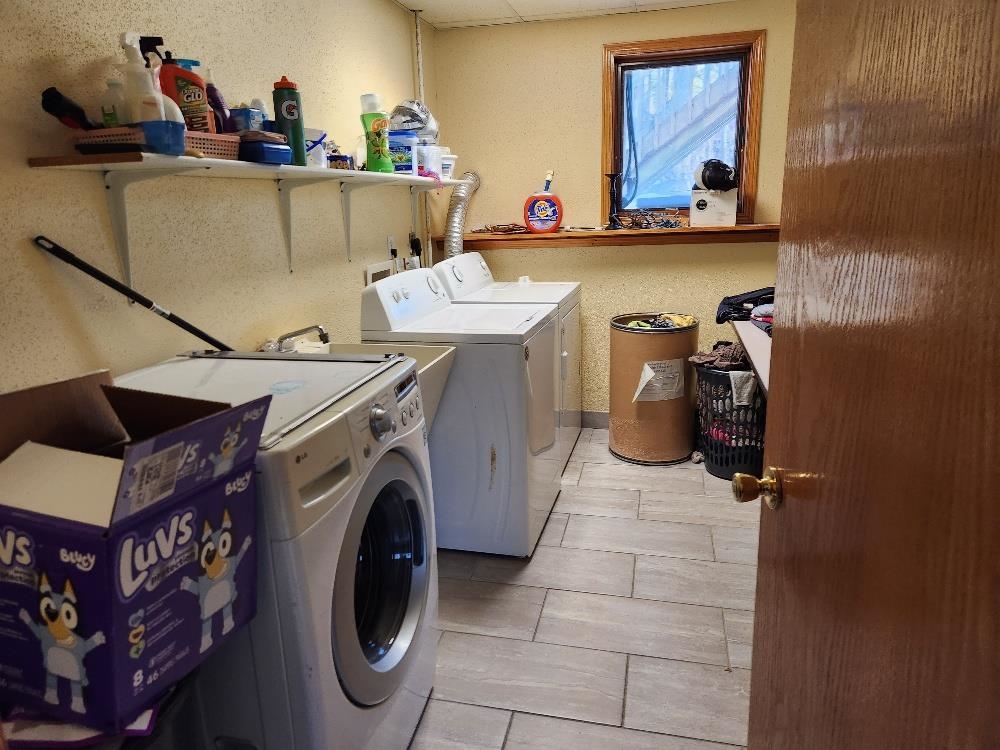 1719 FOOTHILL AVENUE, Weston, Wisconsin 54476, 5 Bedrooms Bedrooms, ,2 BathroomsBathrooms,Residential,For Sale,1719 FOOTHILL AVENUE,22600533