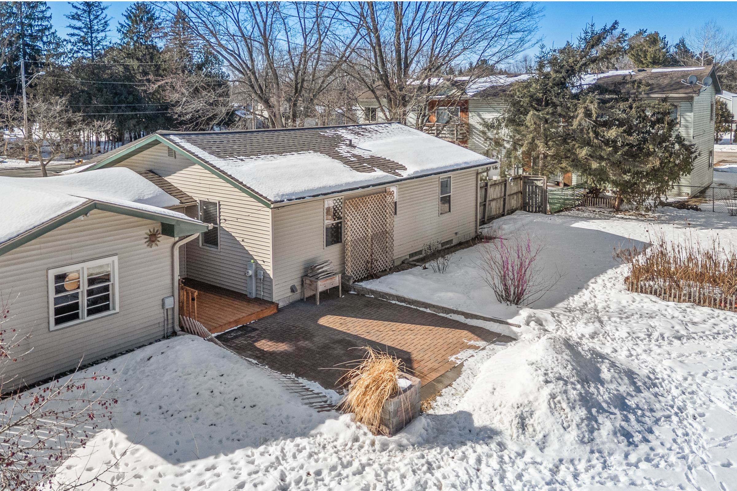 2800 RIVER DRIVE, Plover, Wisconsin 54467, 2 Bedrooms Bedrooms, ,1 BathroomBathrooms,Residential,For Sale,2800 RIVER DRIVE,22600534