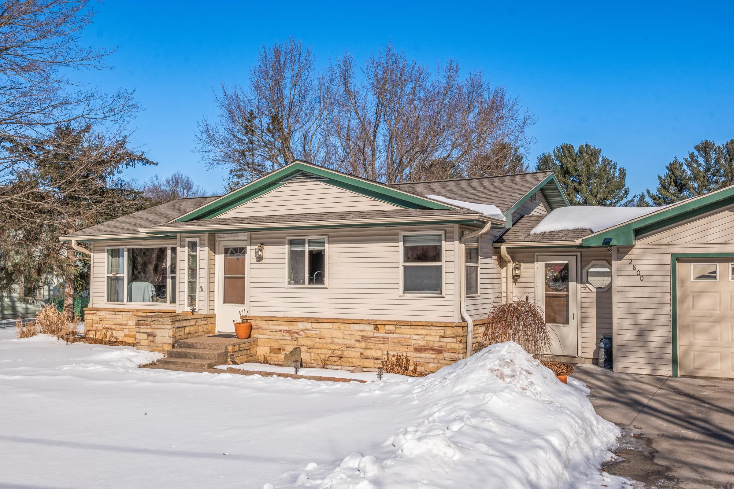 2800 RIVER DRIVE, Plover, Wisconsin 54467, 2 Bedrooms Bedrooms, ,1 BathroomBathrooms,Residential,For Sale,2800 RIVER DRIVE,22600534