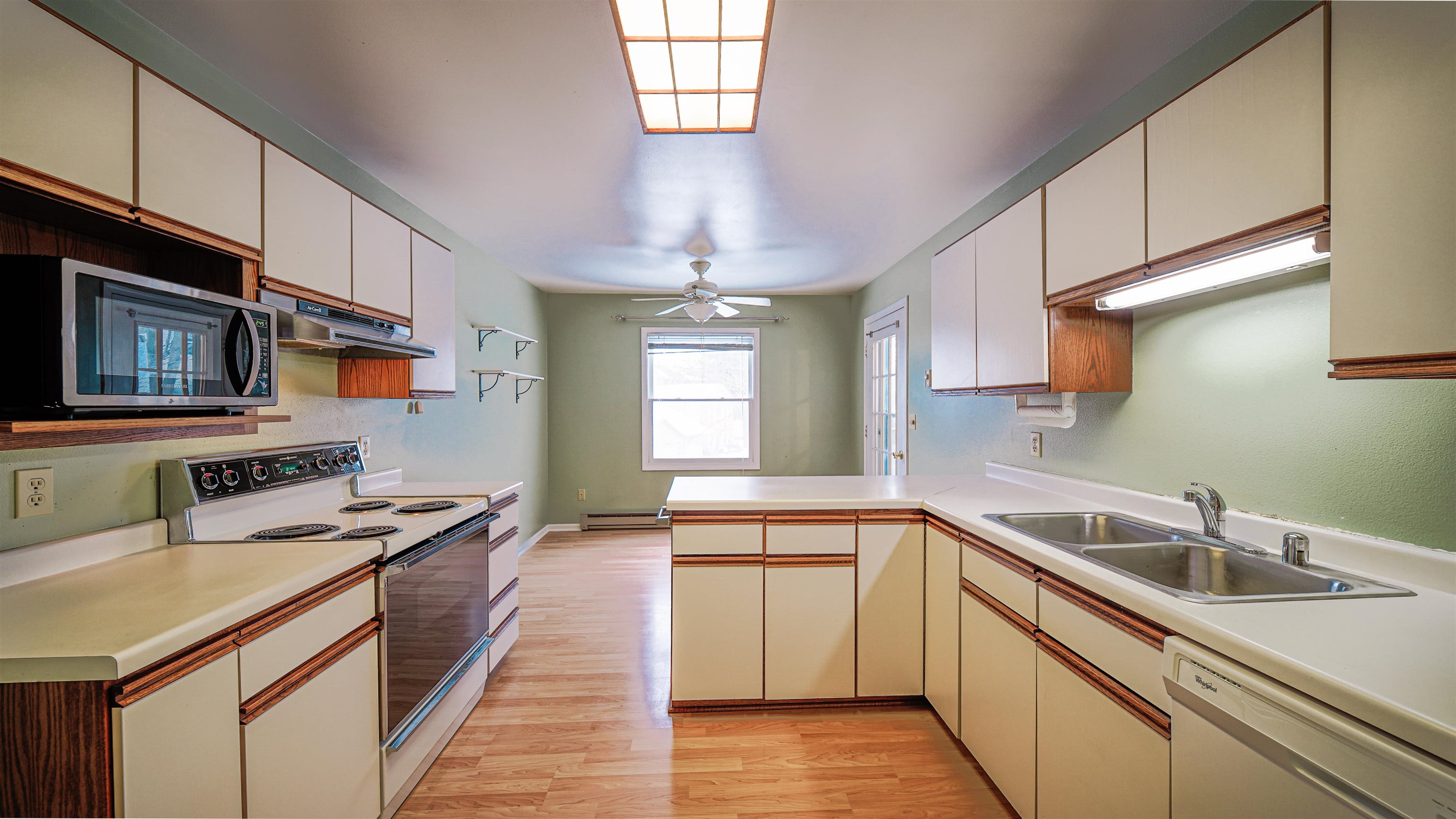3151 MADONNA DRIVE, Wausau, Wisconsin 54401, 2 Bedrooms Bedrooms, 35 Rooms Rooms,2 BathroomsBathrooms,Residential,For Sale,3151 MADONNA DRIVE,22600537