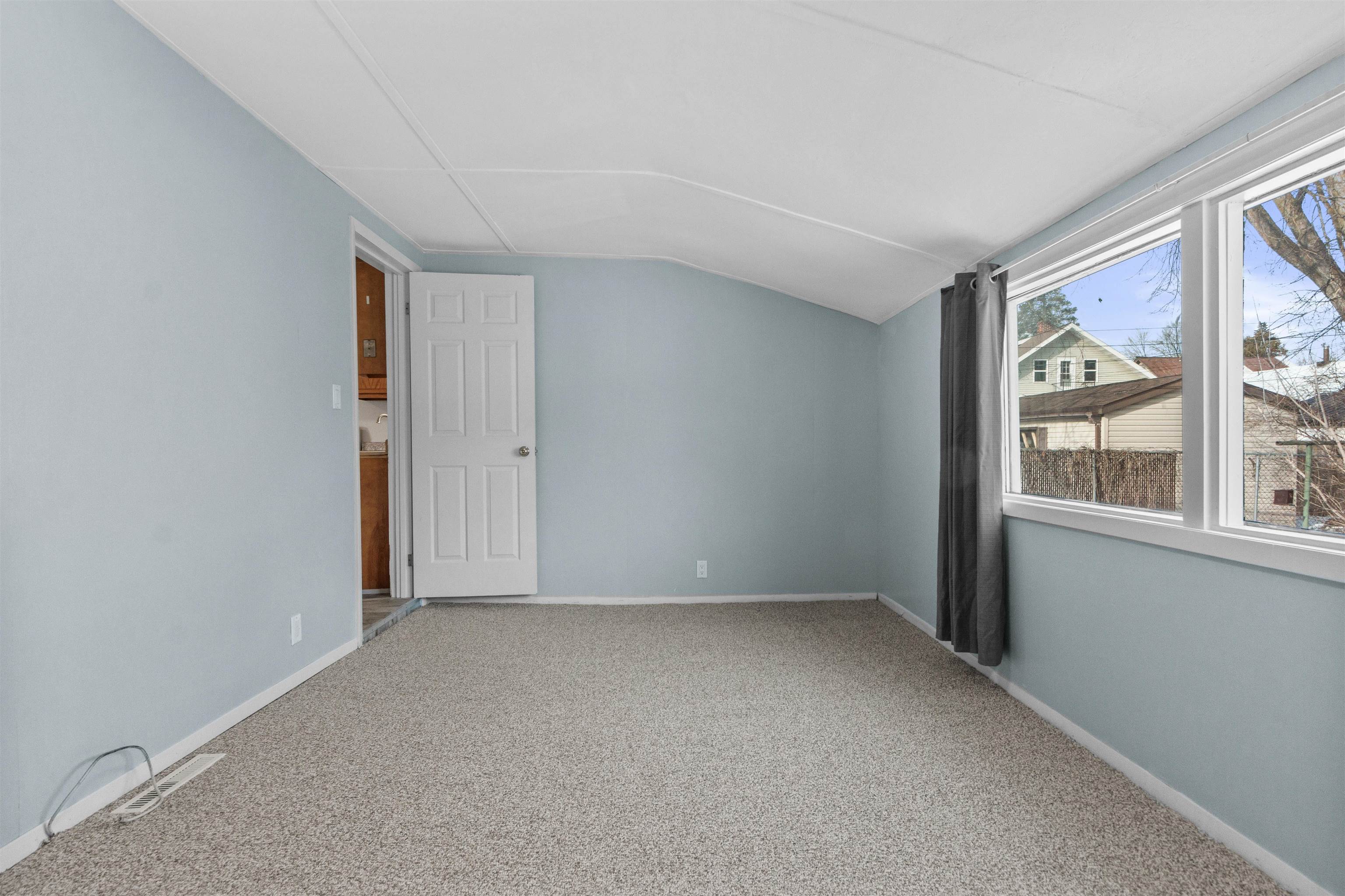 1016 PORTAGE STREET, Stevens Point, Wisconsin 54481, 5 Bedrooms Bedrooms, ,1 BathroomBathrooms,Residential,For Sale,1016 PORTAGE STREET,22600540