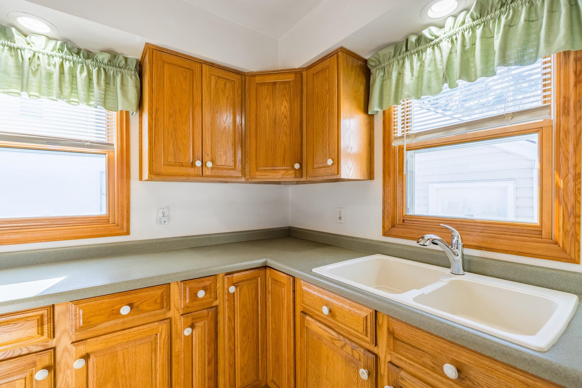 610 N 10TH AVENUE, Wausau, Wisconsin 54401, 3 Bedrooms Bedrooms, ,1 BathroomBathrooms,Residential,For Sale,610 N 10TH AVENUE,22600542