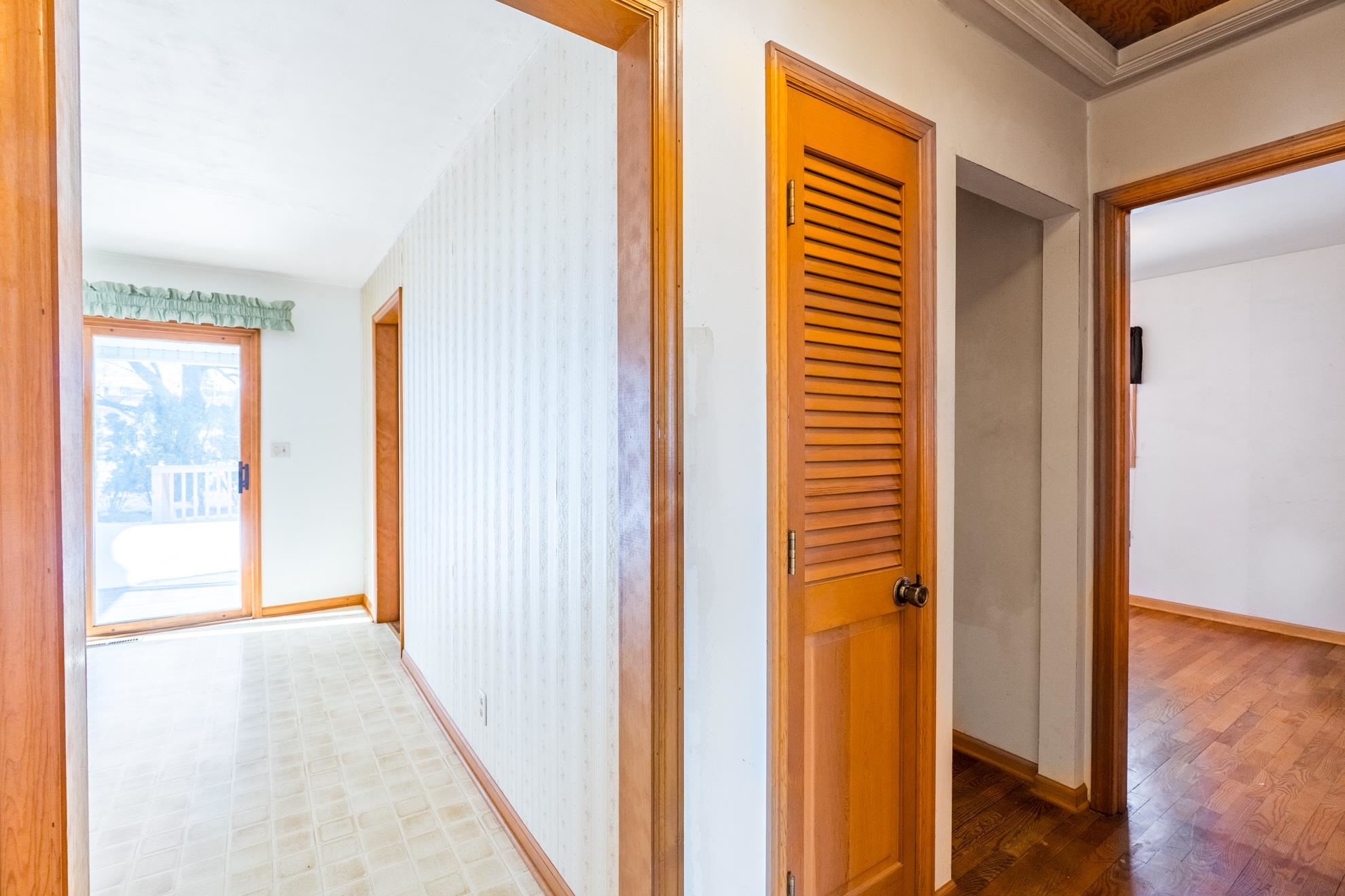 610 N 10TH AVENUE, Wausau, Wisconsin 54401, 3 Bedrooms Bedrooms, ,1 BathroomBathrooms,Residential,For Sale,610 N 10TH AVENUE,22600542