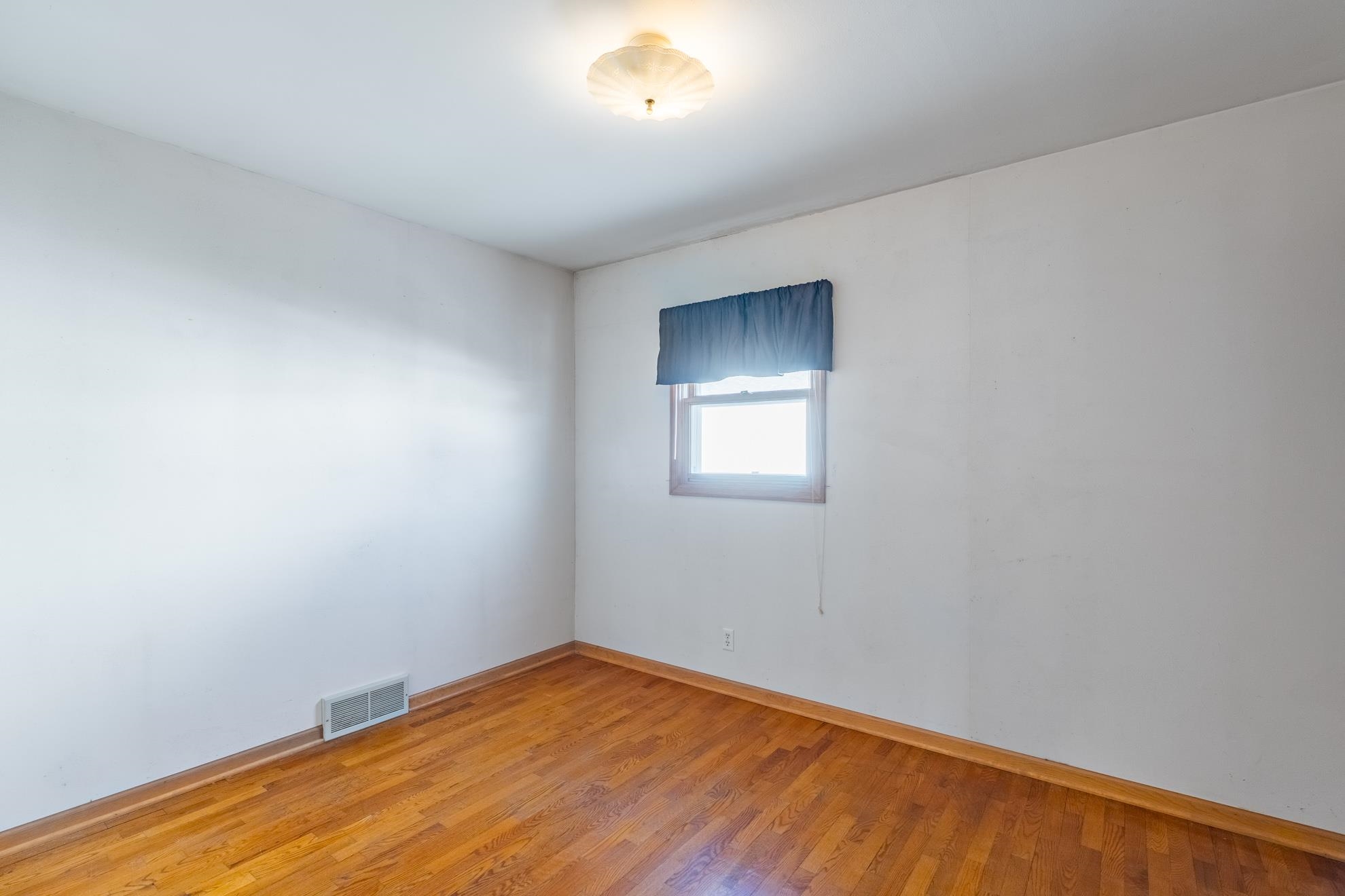 610 N 10TH AVENUE, Wausau, Wisconsin 54401, 3 Bedrooms Bedrooms, ,1 BathroomBathrooms,Residential,For Sale,610 N 10TH AVENUE,22600542